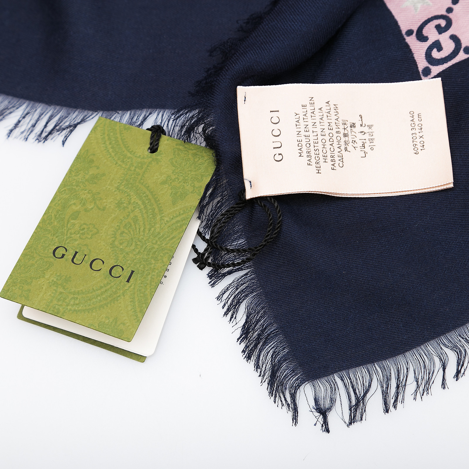 Платок Gucci - купить оригинал в секонд-хенде SFS