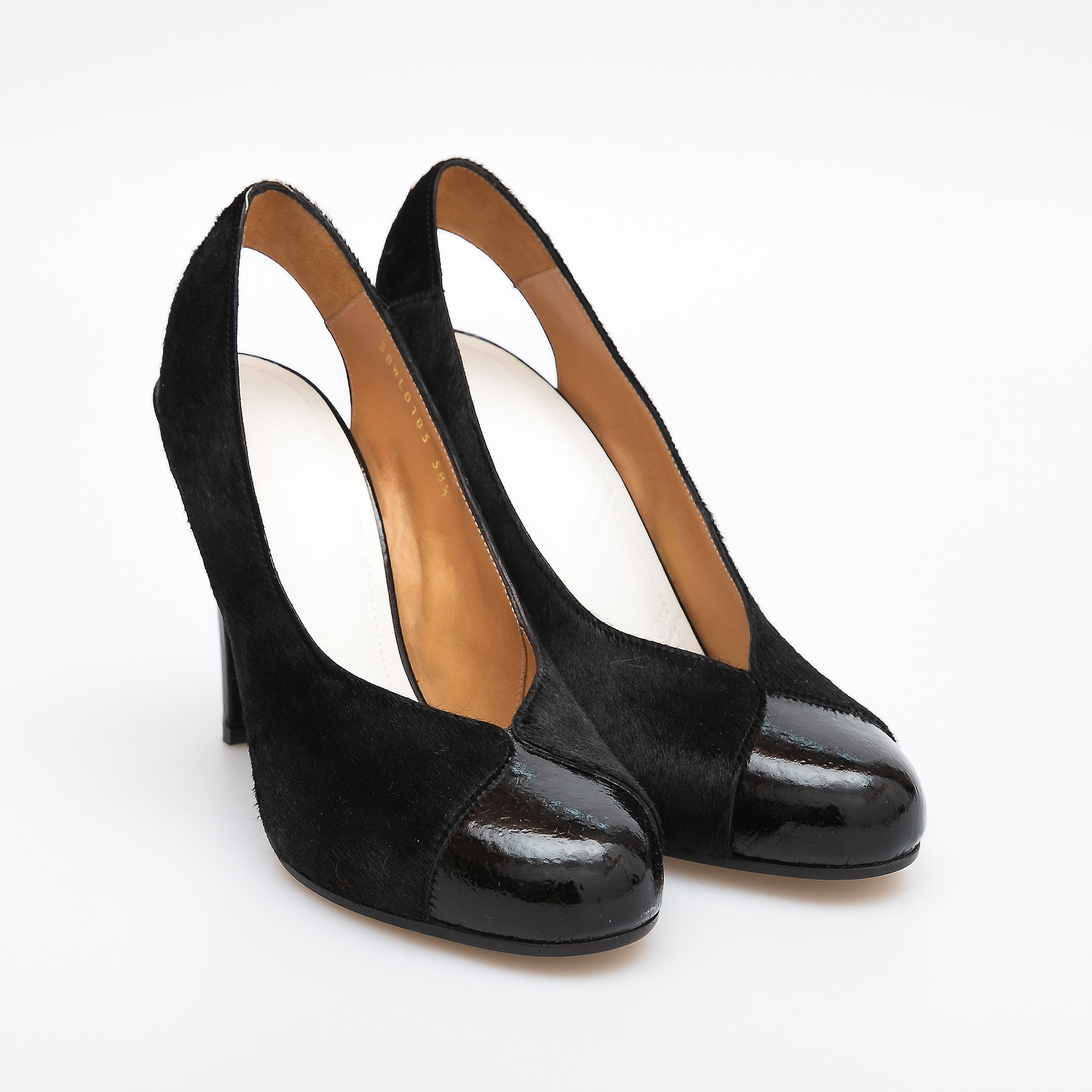 Туфли черного цвета Maison Margiela - фото из каталога магазина брендовой одежды Second Friend Store Туфли Maison Margiela - купить оригинал в секонд-хенде SFS - 2