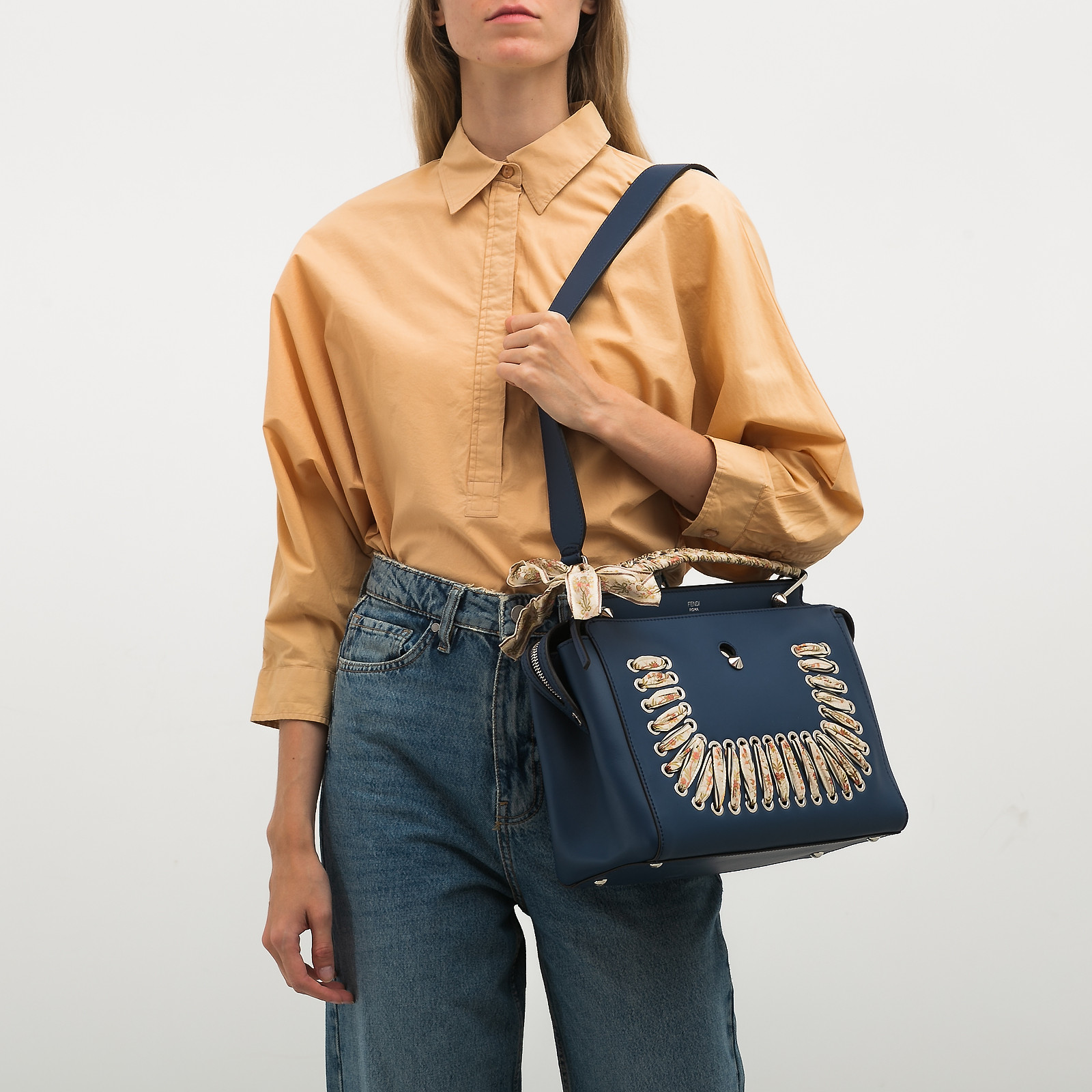 Сумка Fendi - купить оригинал в секонд-хенде SFS - 2