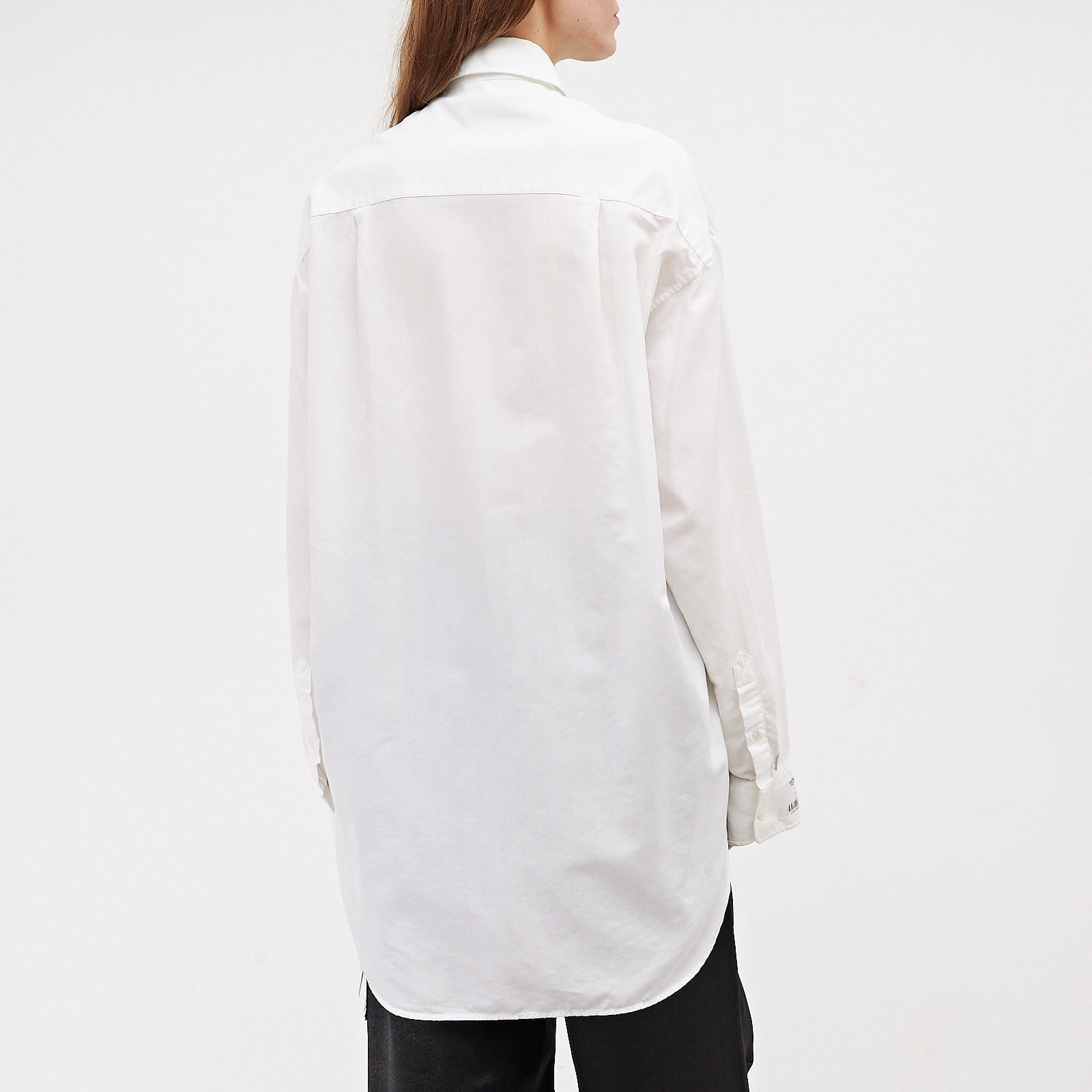 Рубашка белого цвета Vetements - фото из каталога магазина брендовой одежды Second Friend Store Рубашка Vetements - купить оригинал в секонд-хенде SFS - 3