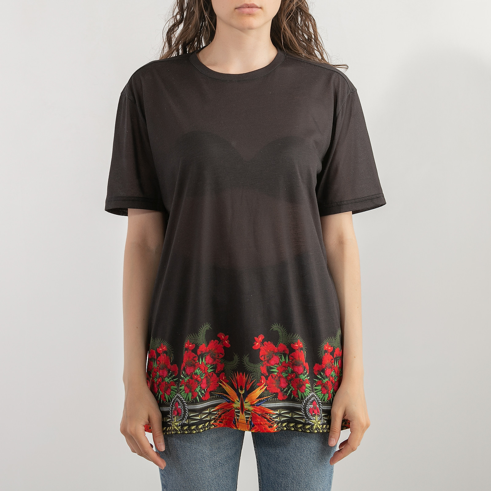 Футболка Givenchy - купить оригинал в секонд-хенде SFS - 1