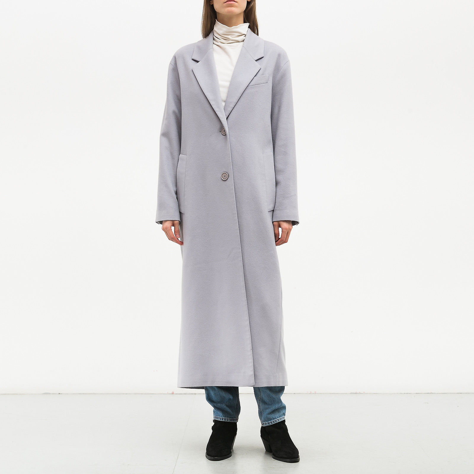 Пальто фиолетового цвета Alexander Terekhov - фото из каталога магазина брендовой одежды Second Friend Store Пальто Alexander Terekhov - купить оригинал в секонд-хенде SFS - 1