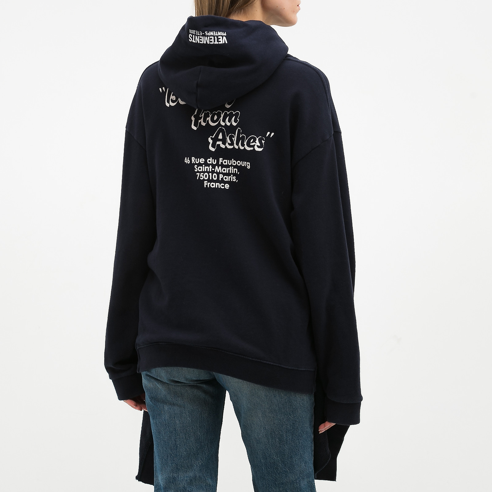 Худи синего цвета Vetements - фото из каталога магазина брендовой одежды Second Friend Store Худи Vetements - купить оригинал в секонд-хенде SFS - 3