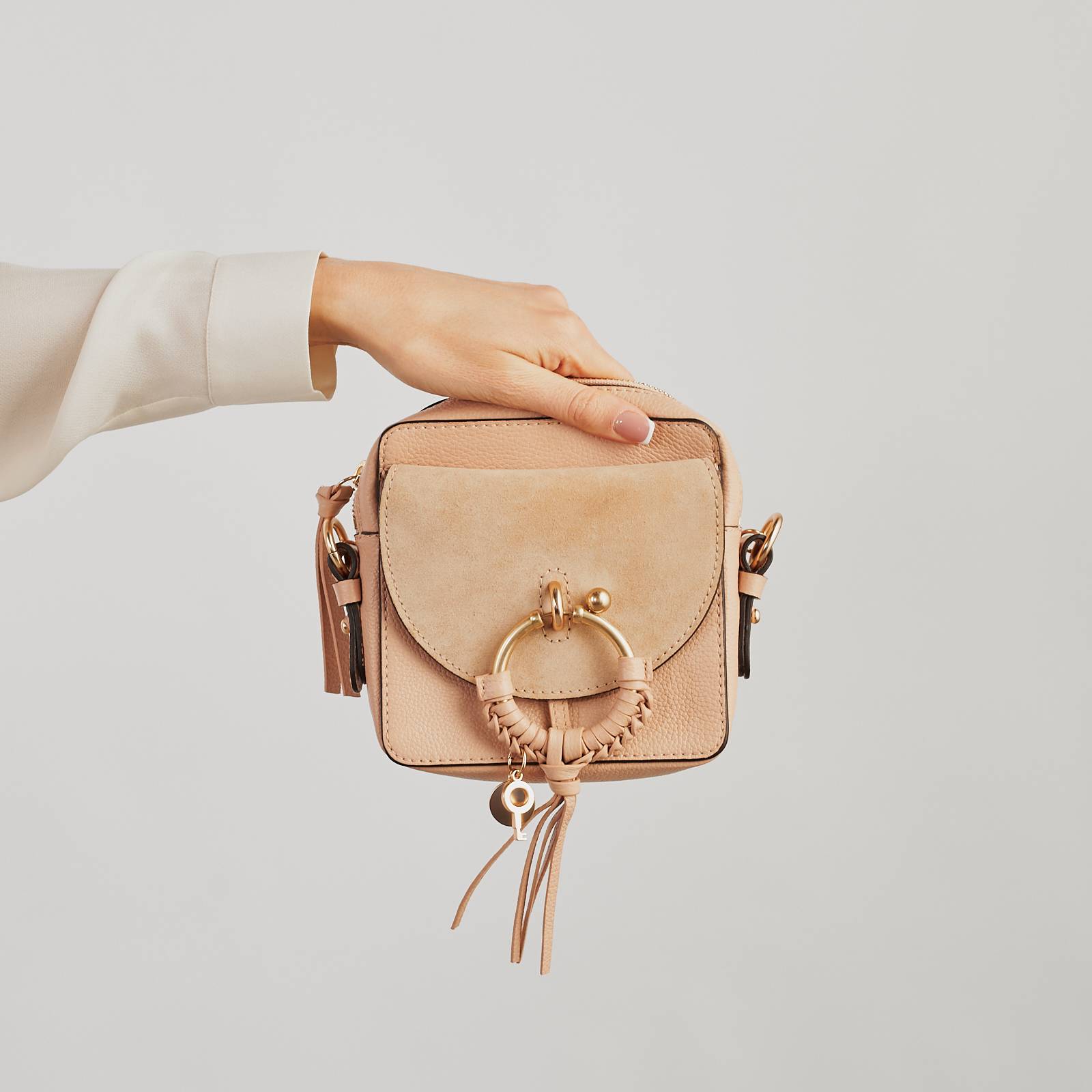 Сумка розового цвета See by Chloe - фото из каталога магазина брендовой одежды Second Friend Store Сумка See by Chloe - купить оригинал в секонд-хенде SFS - 2