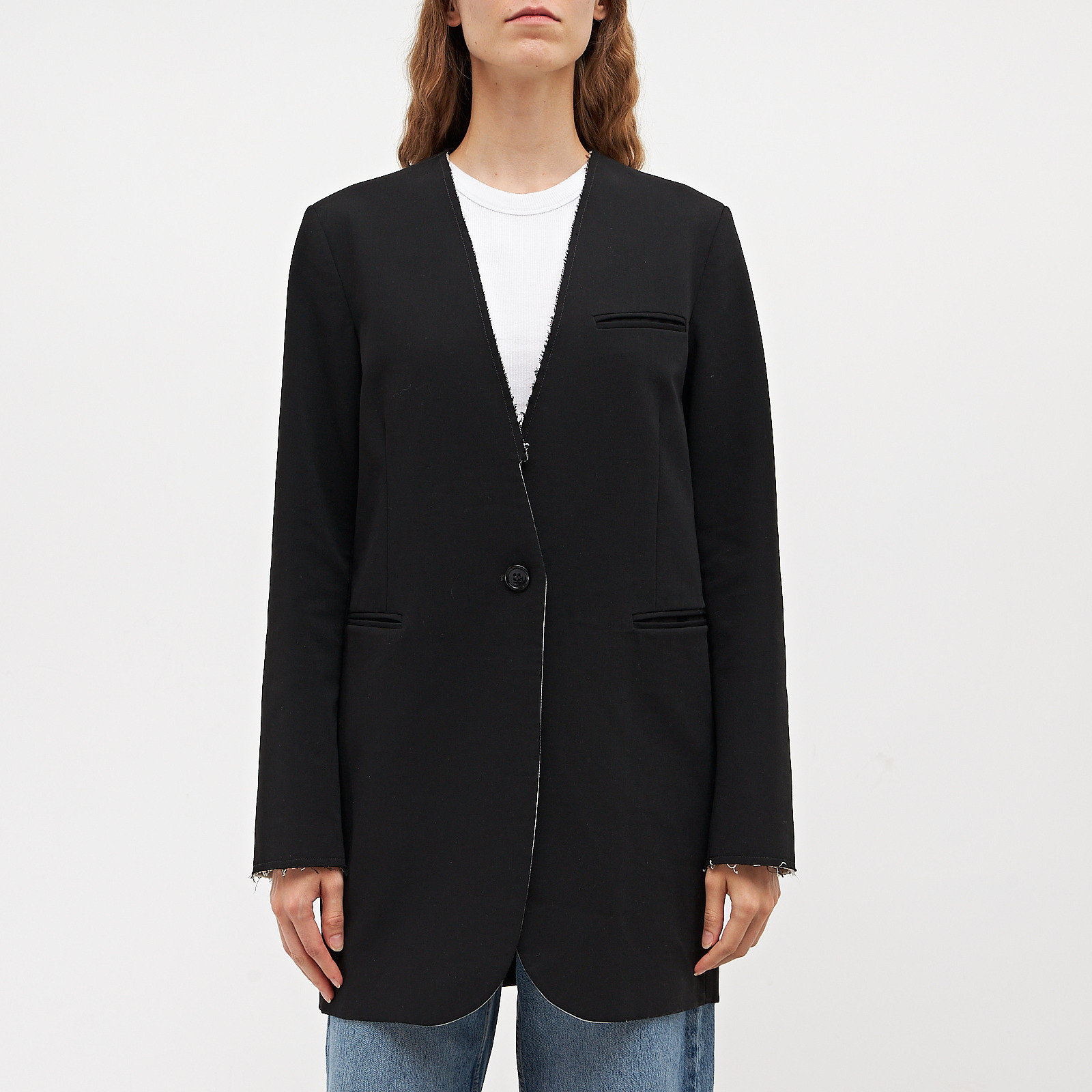 Пиджак черного цвета MM6 Maison Margiela - фото из каталога магазина брендовой одежды Second Friend Store Пиджак MM6 Maison Margiela - купить оригинал в секонд-хенде SFS - 1