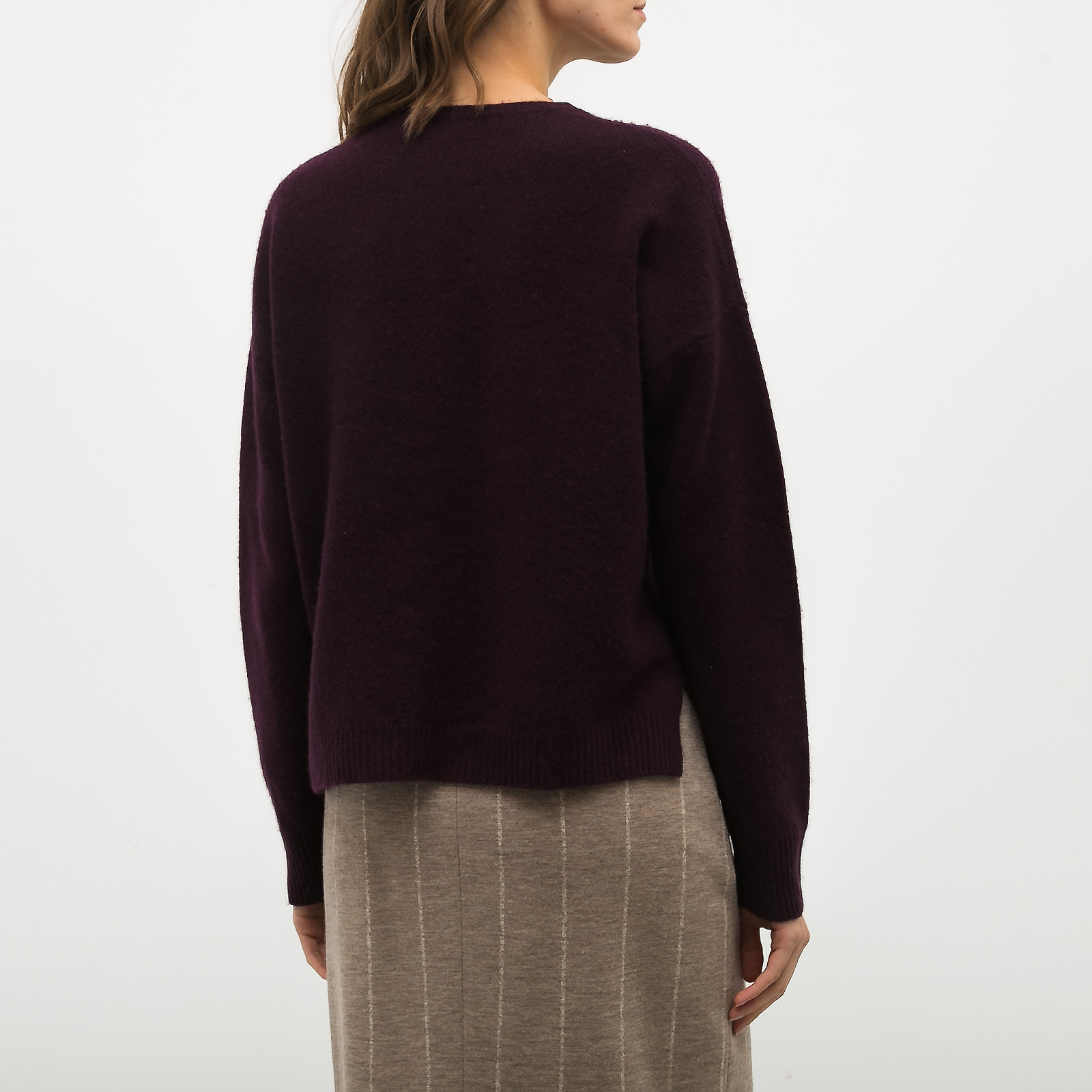 Свитер фиолетового цвета Max Mara - фото из каталога магазина брендовой одежды Second Friend Store Свитер Max Mara - купить оригинал в секонд-хенде SFS - 3