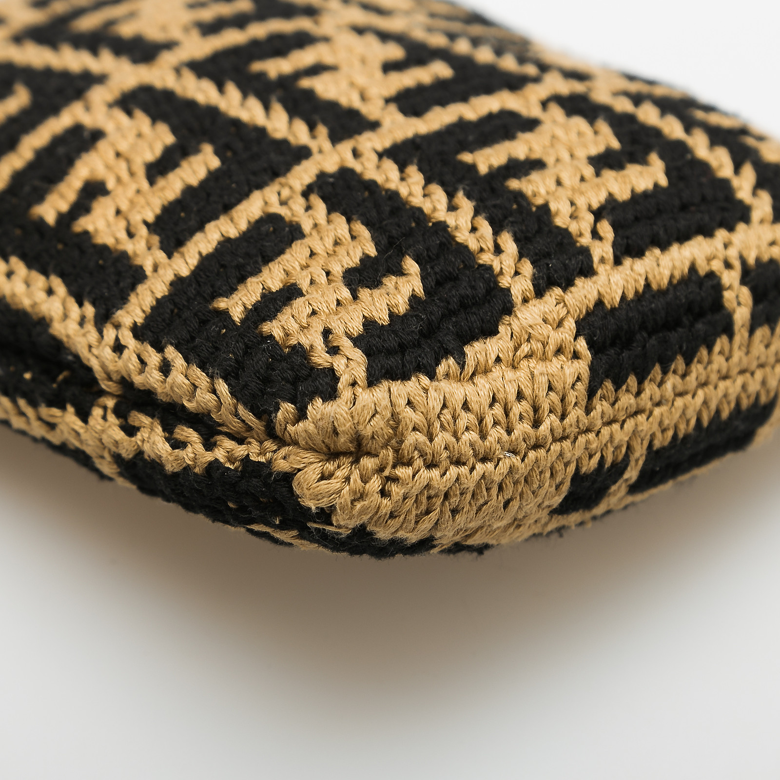 Сумка коричневого цвета Fendi - фото из каталога магазина брендовой одежды Second Friend Store Сумка Fendi - купить оригинал в секонд-хенде SFS - 8