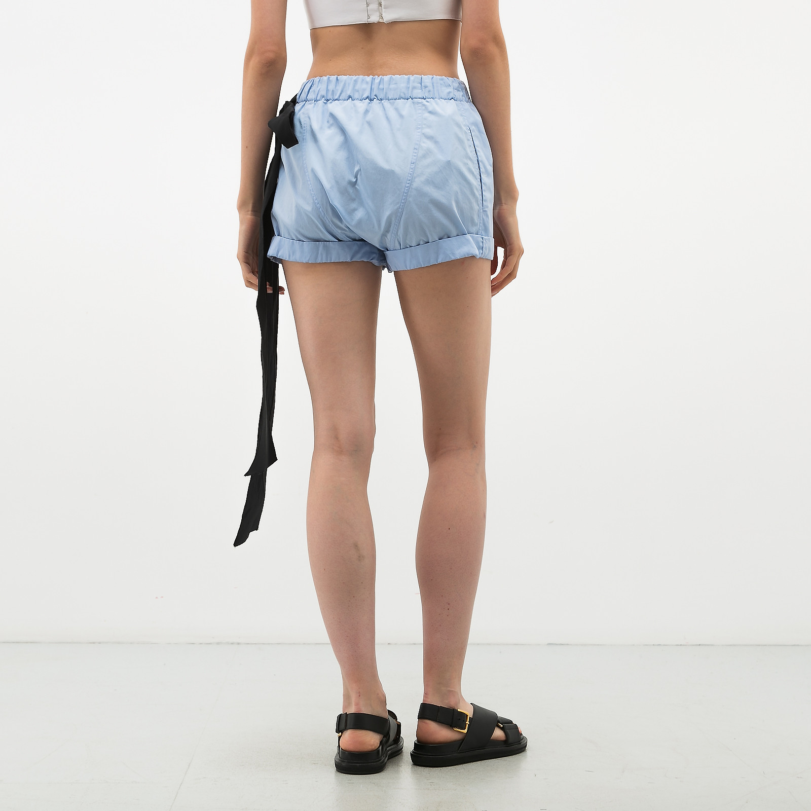 Шорты голубого цвета N21 - фото из каталога магазина брендовой одежды Second Friend Store Шорты N21 - купить оригинал в секонд-хенде SFS - 3