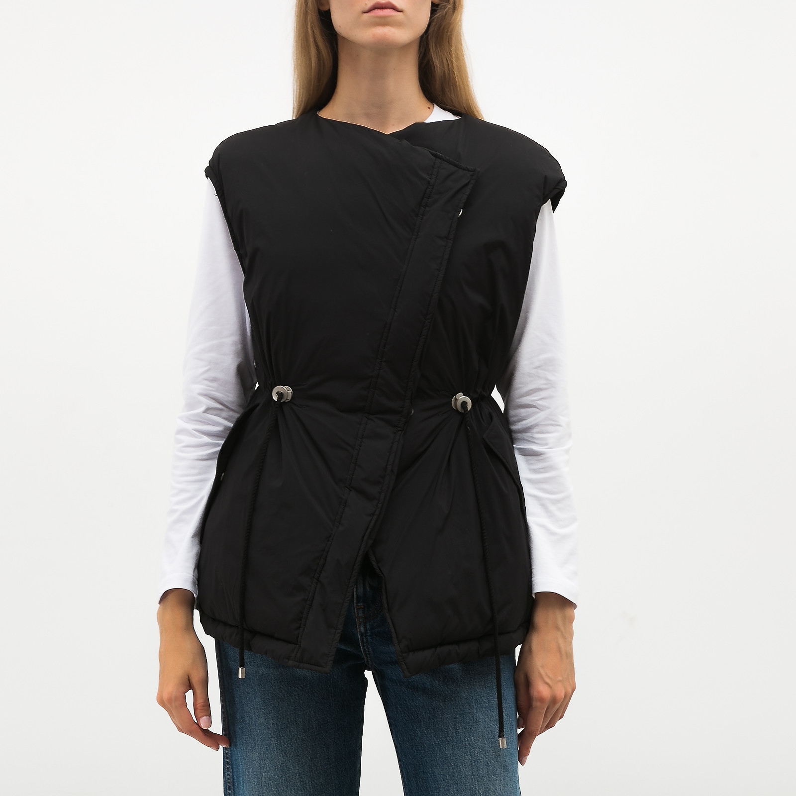 Жилет черного цвета Acne Studios - фото из каталога магазина брендовой одежды Second Friend Store Жилет Acne Studios - купить оригинал в секонд-хенде SFS - 1