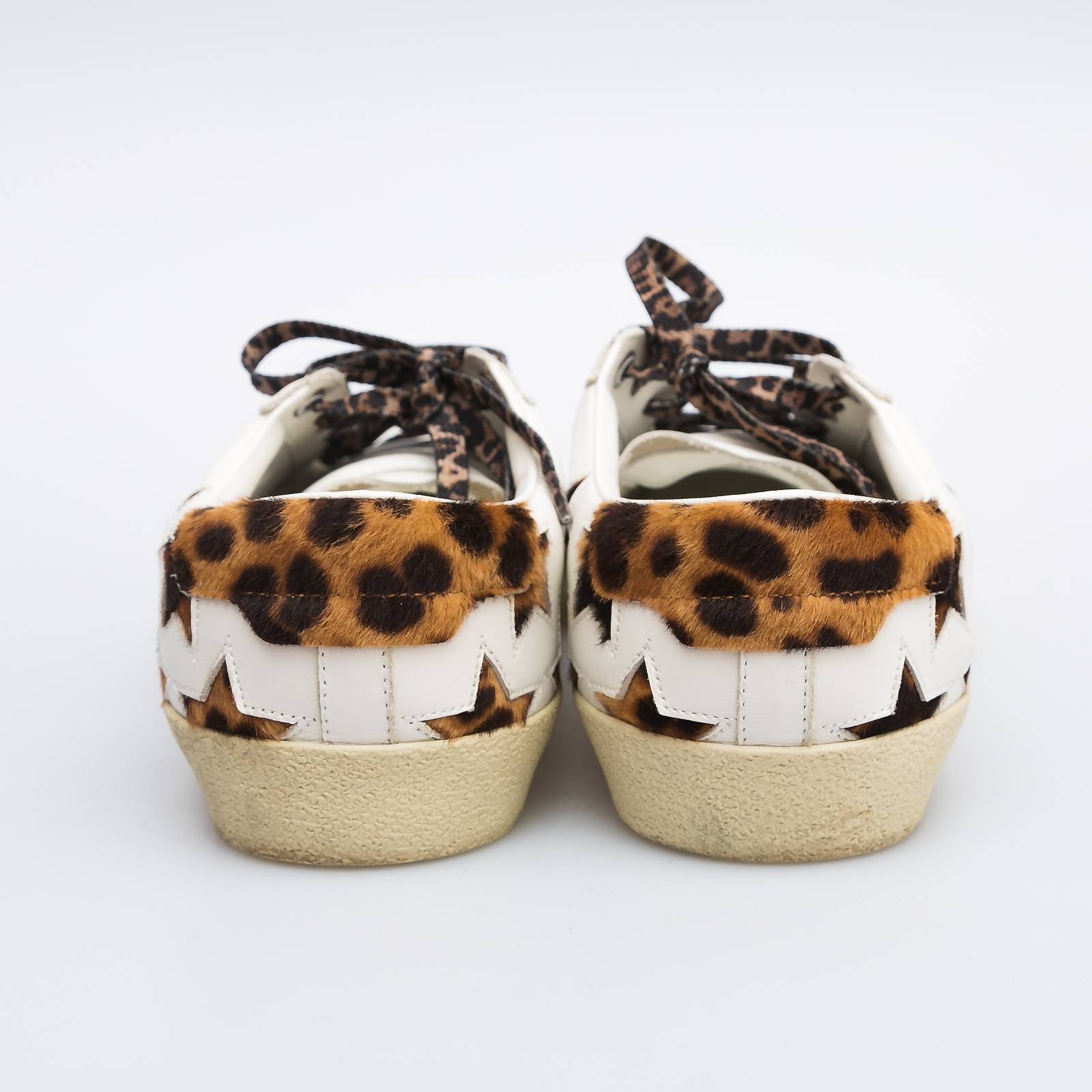 Кеды белого цвета Saint Laurent - фото из каталога магазина брендовой одежды Second Friend Store Кеды Saint Laurent - купить оригинал в секонд-хенде SFS - 3