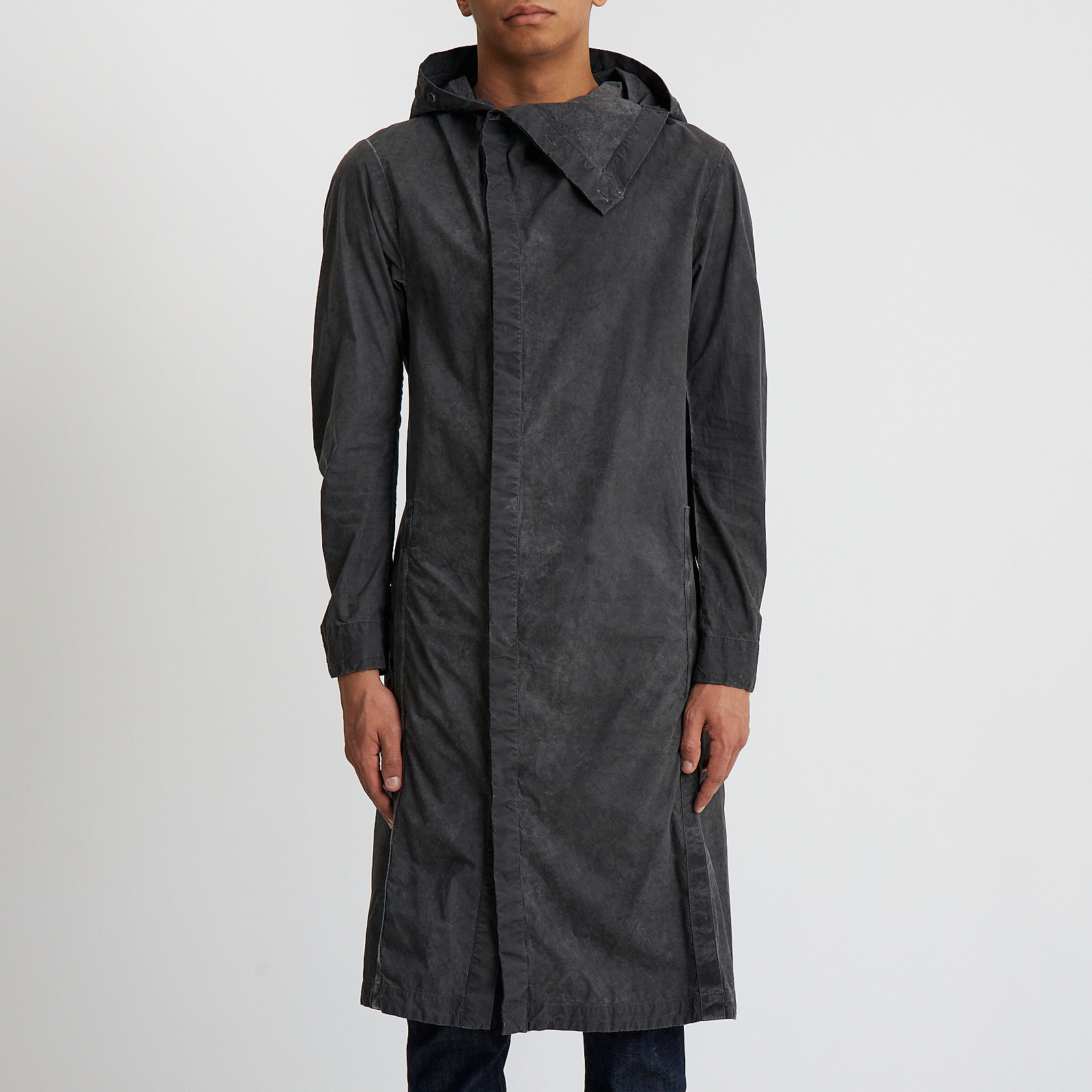 Плащ серого цвета Boris Bidjan Saberi - фото из каталога магазина брендовой одежды Second Friend Store Плащ Boris Bidjan Saberi - купить оригинал в секонд-хенде SFS - 1