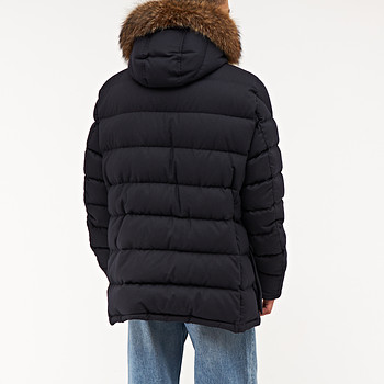 Пуховик Moncler