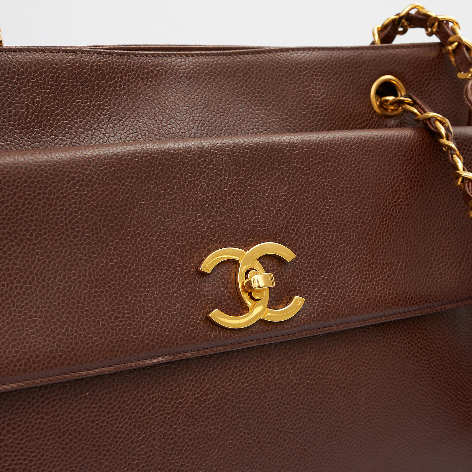 Сумка коричневого цвета Chanel - фото из каталога магазина брендовой одежды Second Friend Store Сумка Chanel - купить оригинал в секонд-хенде SFS - 5
