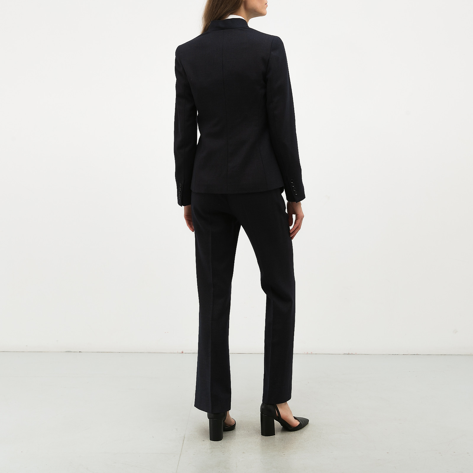 Костюм синего цвета Max Mara - фото из каталога магазина брендовой одежды Second Friend Store Костюм Max Mara - купить оригинал в секонд-хенде SFS - 2