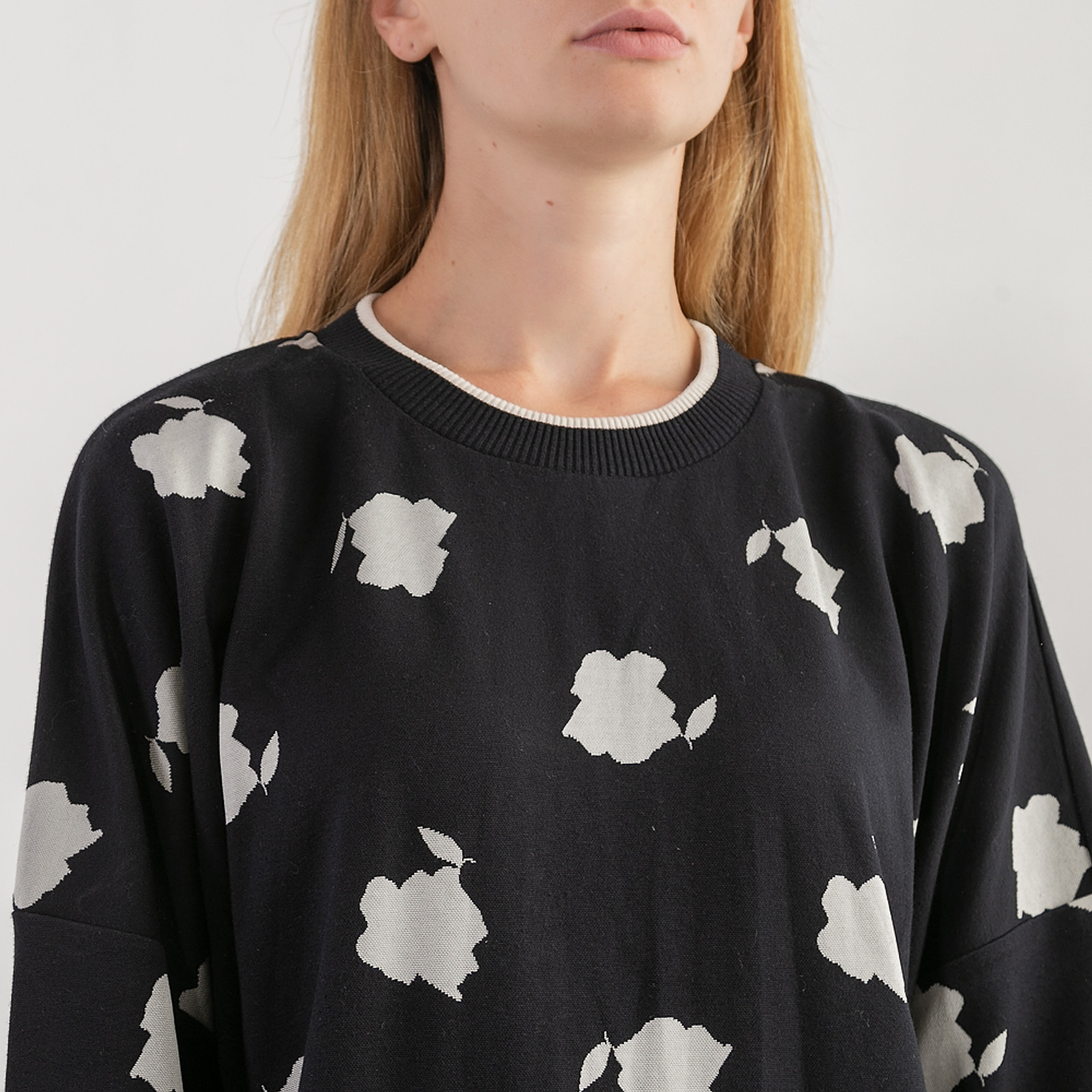 Джемпер синего цвета Max Mara - фото из каталога магазина брендовой одежды Second Friend Store Джемпер Max Mara - купить оригинал в секонд-хенде SFS - 4