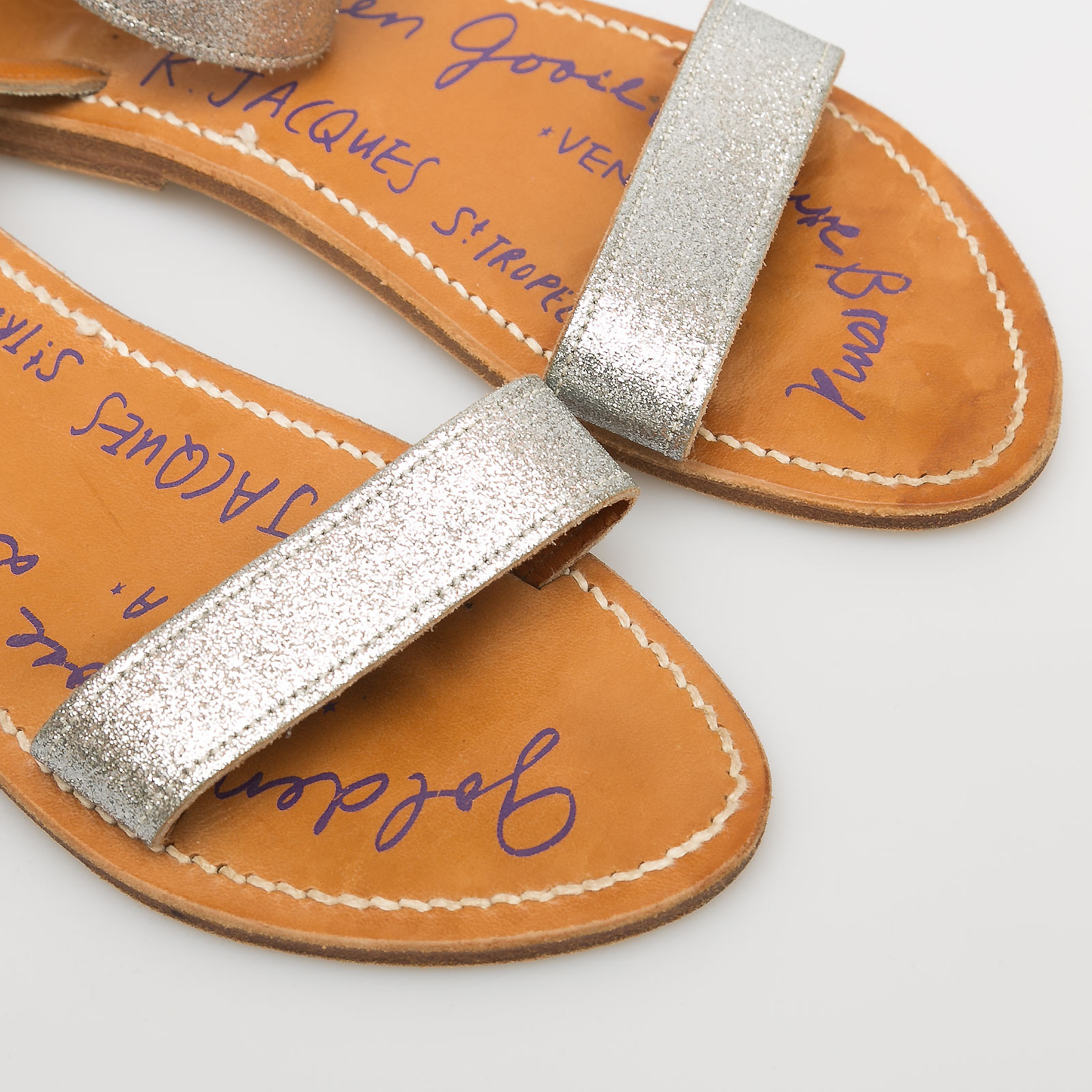 Сандалии серебряного цвета Golden Goose - фото из каталога магазина брендовой одежды Second Friend Store Сандалии Golden Goose - купить оригинал в секонд-хенде SFS - 4