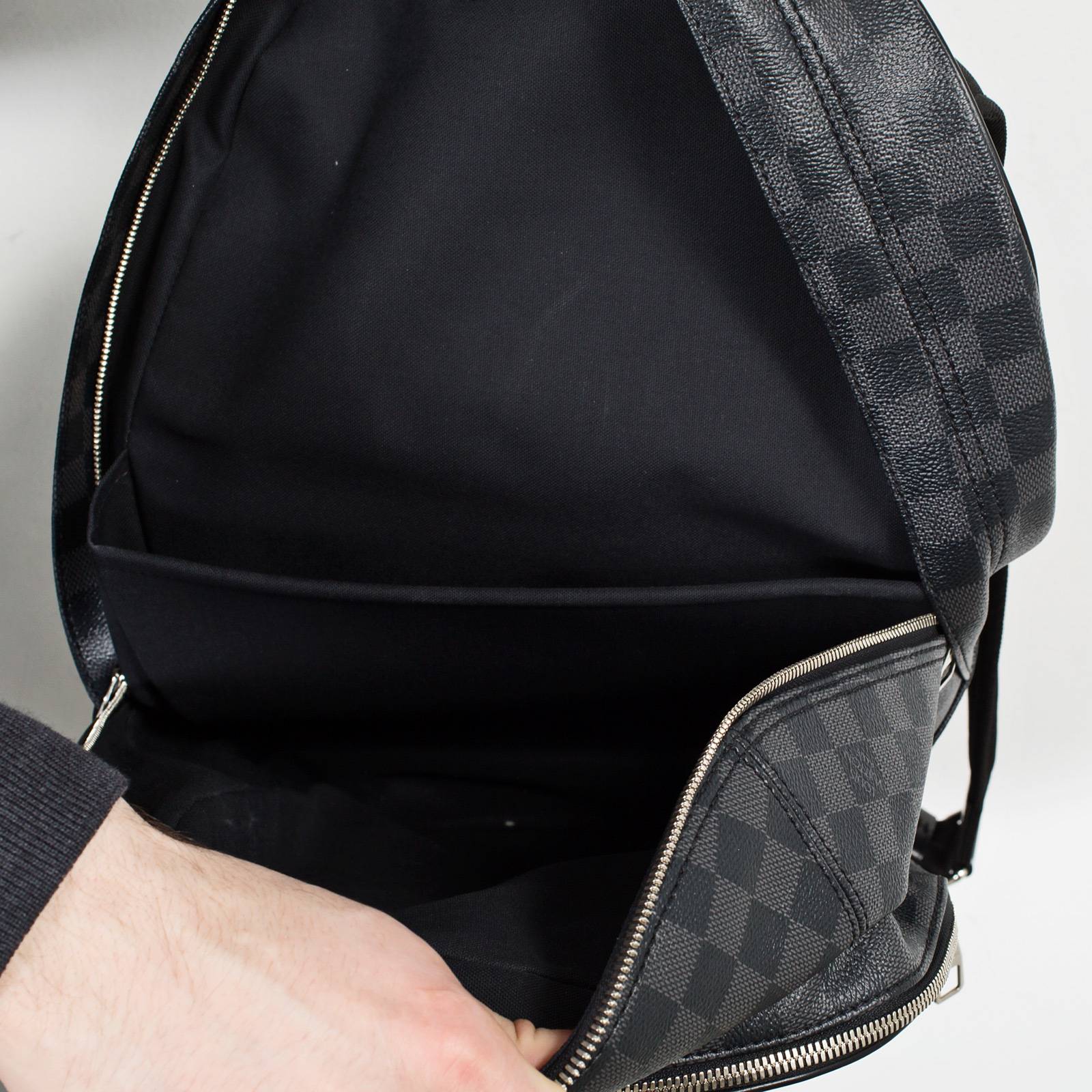 Рюкзак Louis Vuitton - купить оригинал в секонд-хенде SFS