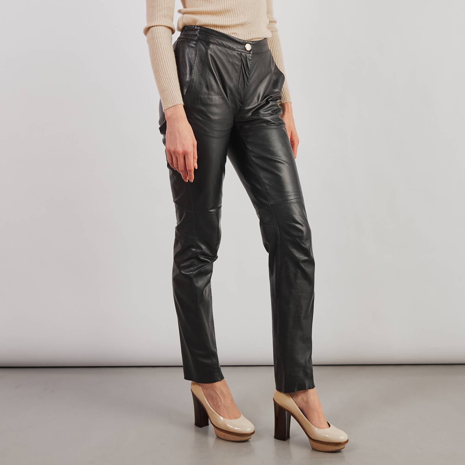 Кожаные брюки Louis Vuitton - купить оригинал в секонд-хенде SFS