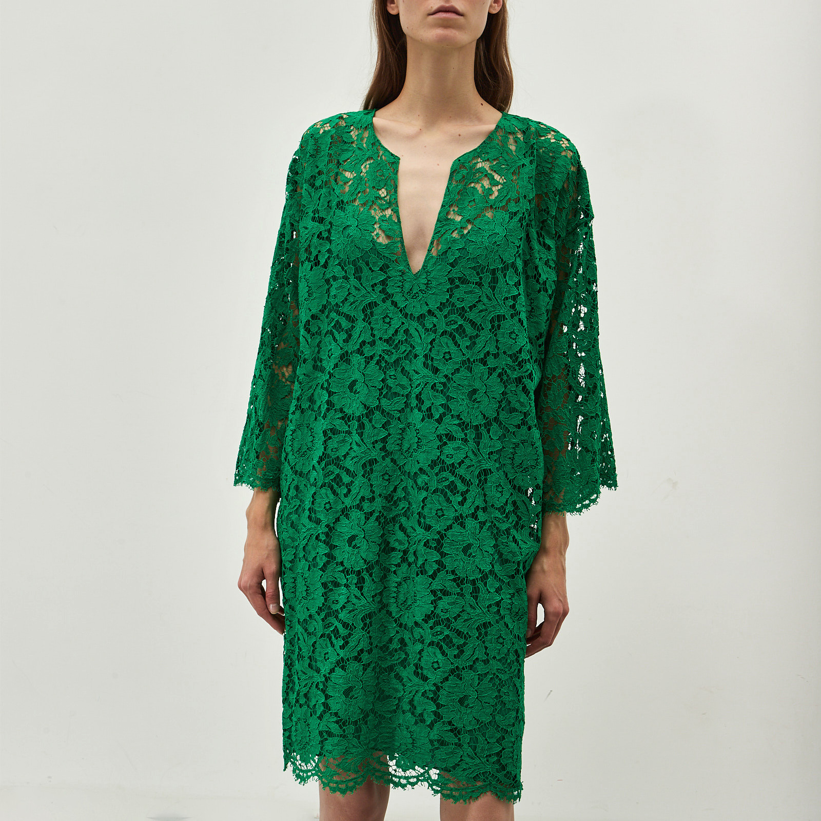 Платье зеленого цвета Valentino - фото из каталога магазина брендовой одежды Second Friend Store Платье Valentino - купить оригинал в секонд-хенде SFS - 1