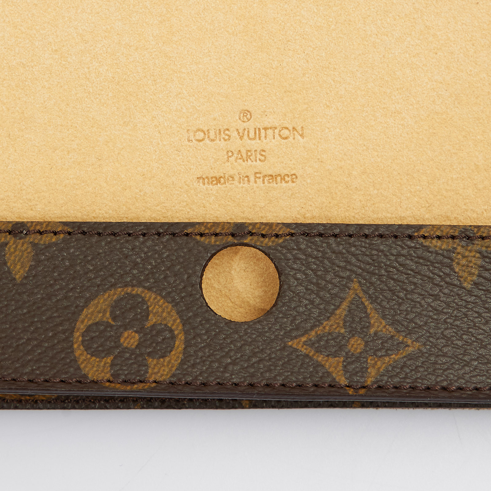 Чехол Louis Vuitton - купить оригинал в секонд-хенде SFS - 4