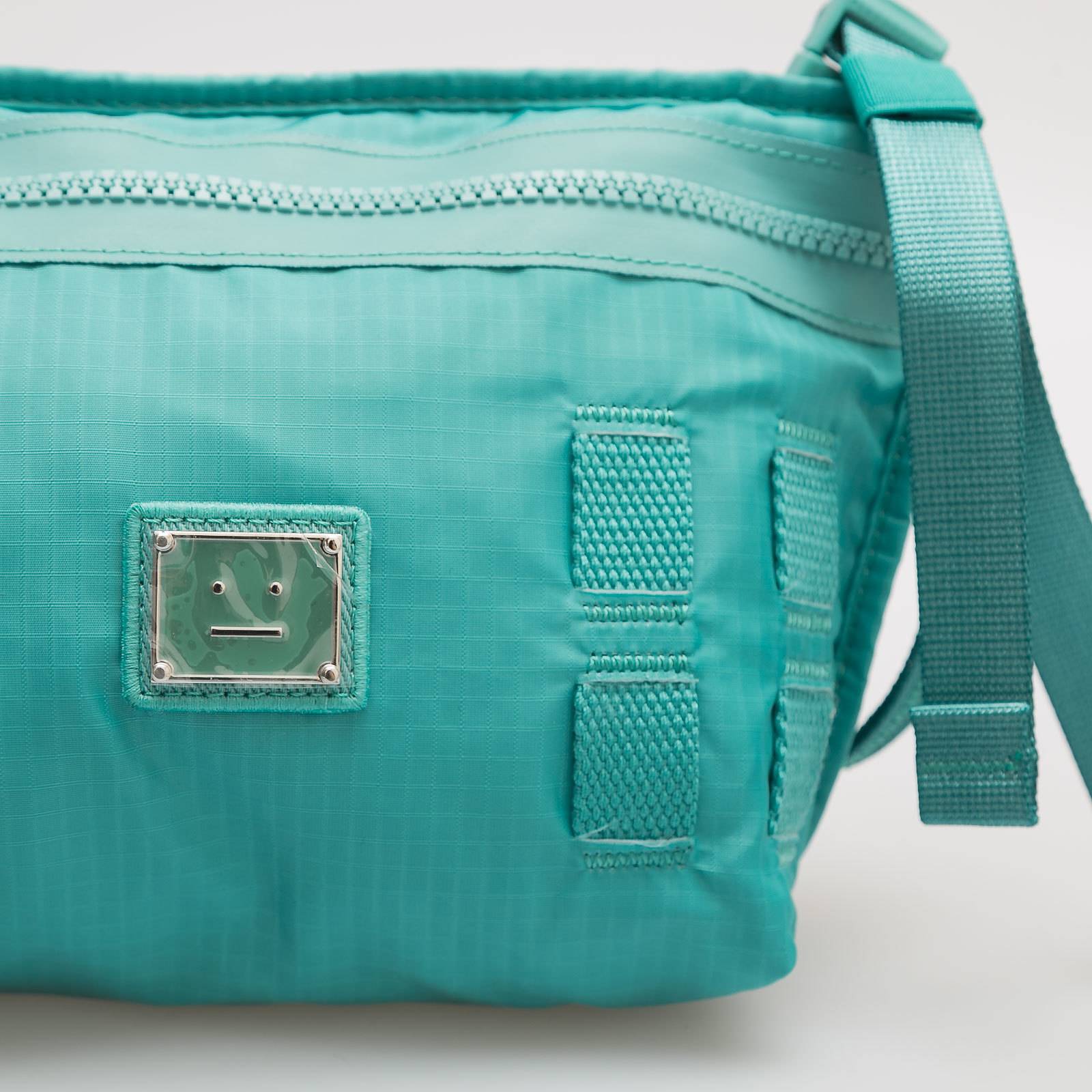 Сумка зеленого цвета Acne Studios - фото из каталога магазина брендовой одежды Second Friend Store Сумка Acne Studios - купить оригинал в секонд-хенде SFS - 4