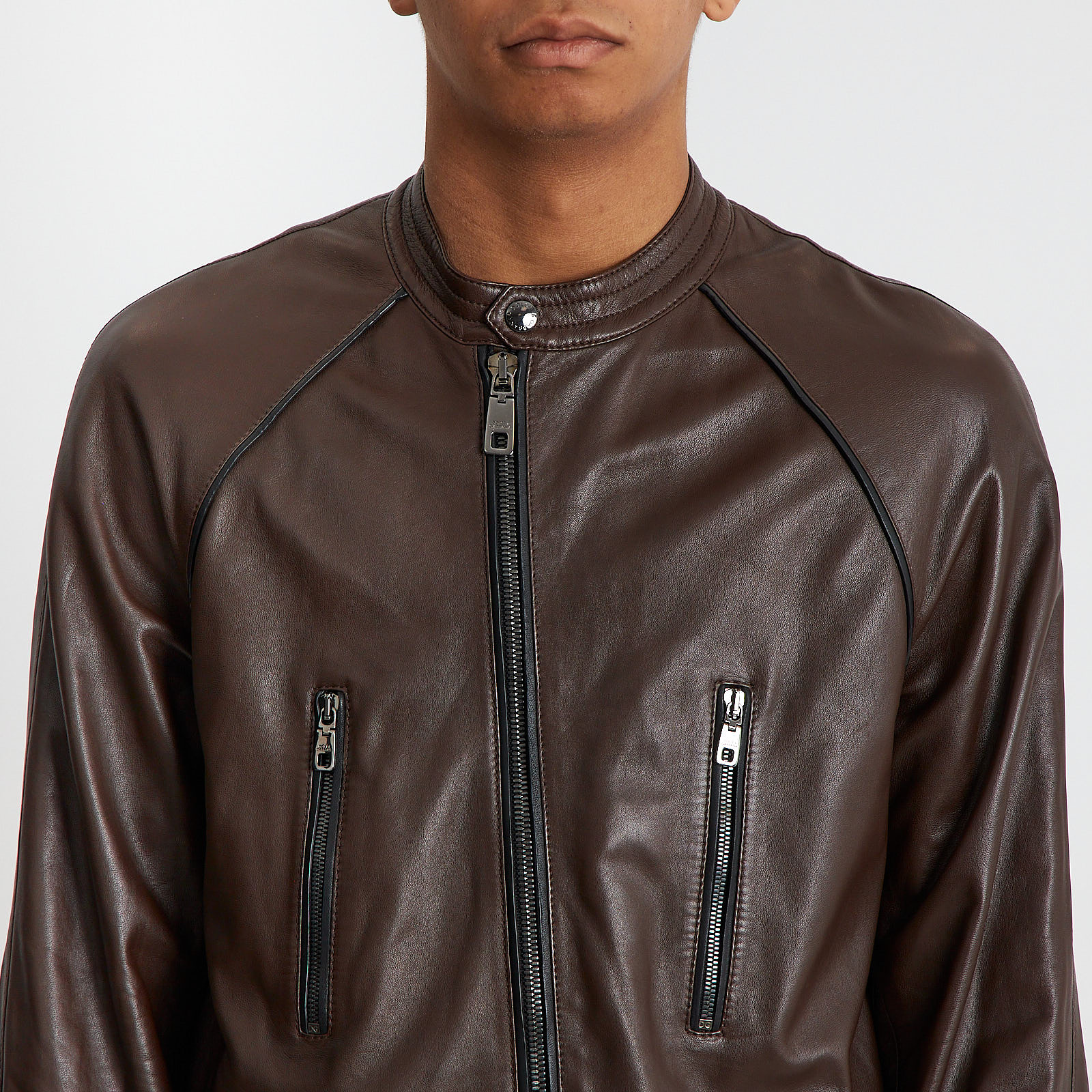 Куртка коричневого цвета Dolce&Gabbana - фото из каталога магазина брендовой одежды Second Friend Store Куртка Dolce&Gabbana - купить оригинал в секонд-хенде SFS - 4