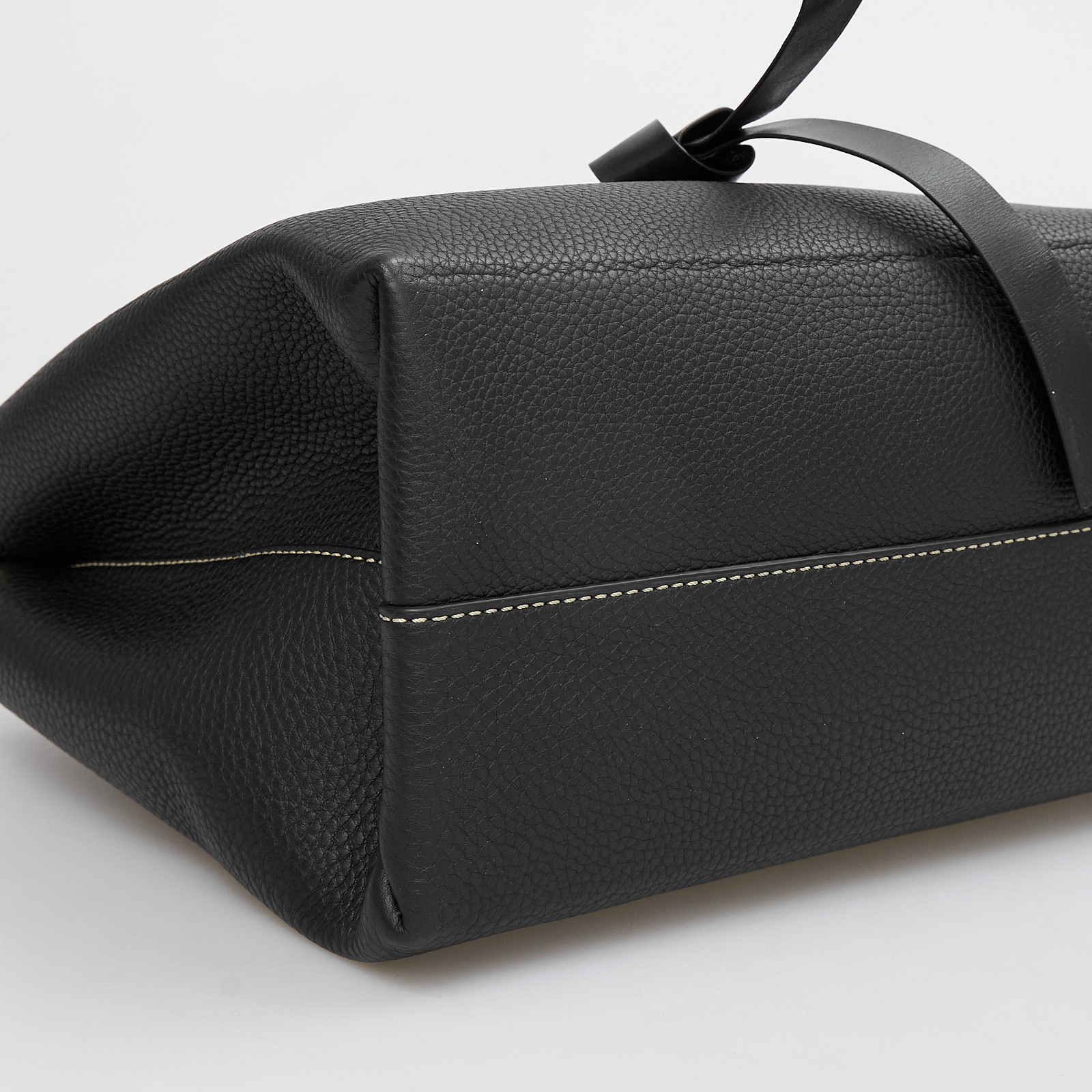 Сумка Valentino - купить оригинал в секонд-хенде SFS - 6