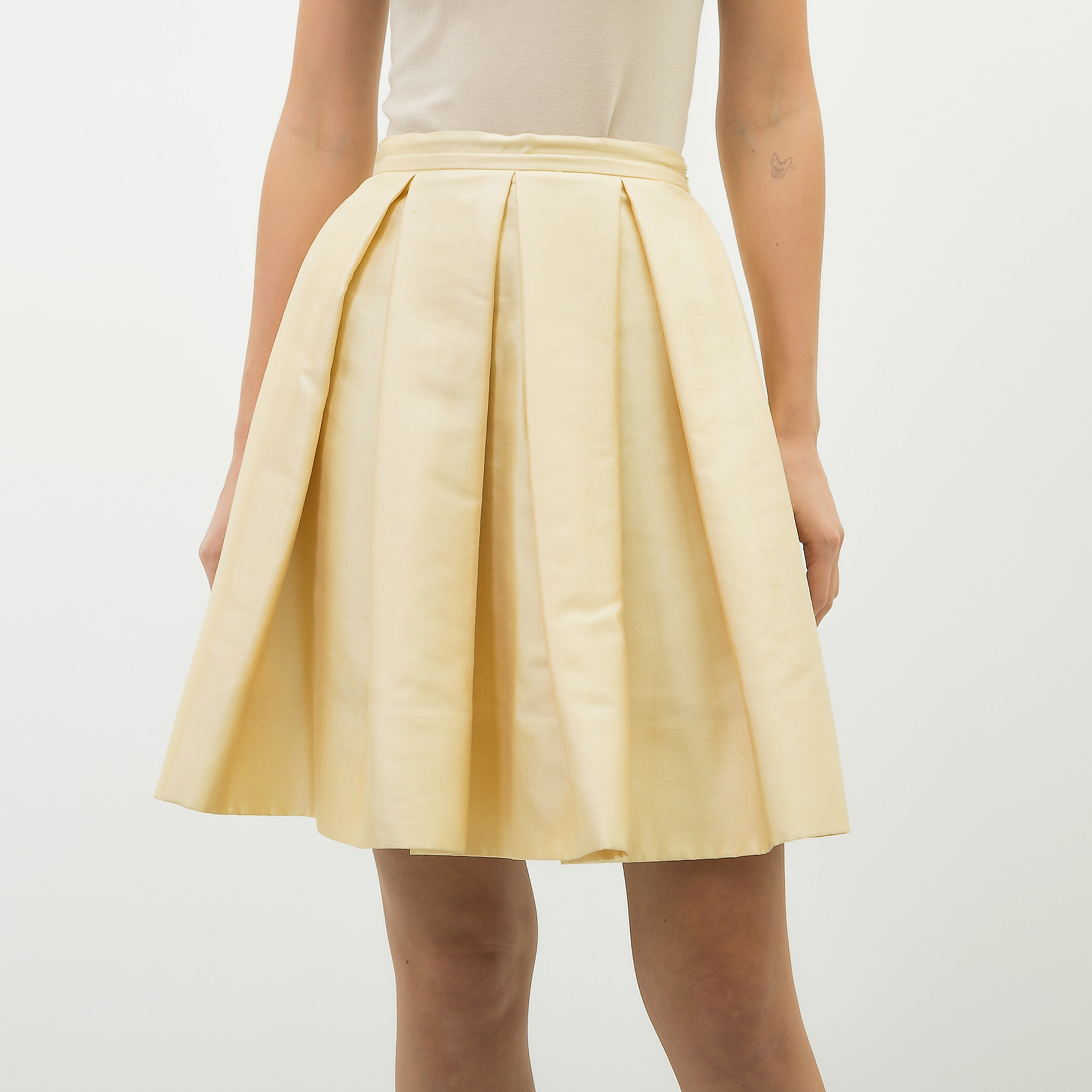 Юбка  желтого цвета Prada - фото из каталога магазина брендовой одежды Second Friend Store Юбка Prada - купить оригинал в секонд-хенде SFS - 1