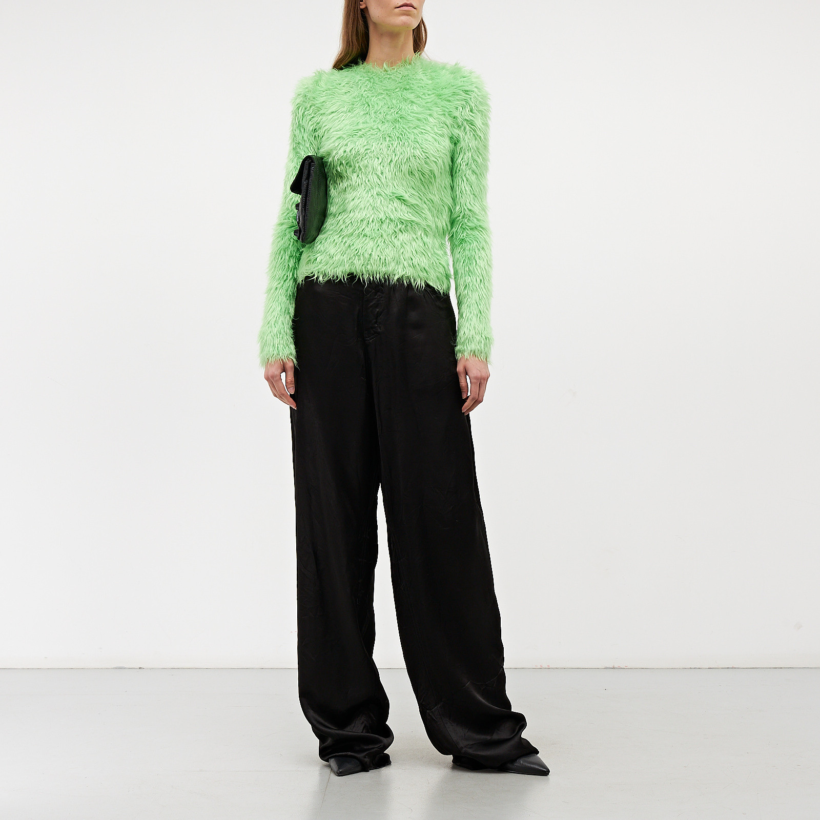 Брюки черного цвета Balenciaga - фото из каталога магазина брендовой одежды Second Friend Store Брюки Balenciaga - купить оригинал в секонд-хенде SFS - 2