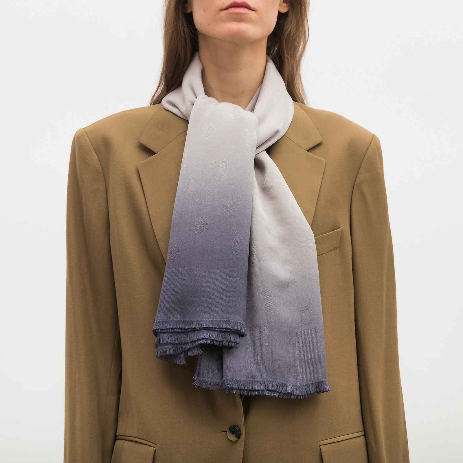 Платок Dior - купить оригинал в секонд-хенде SFS - 2
