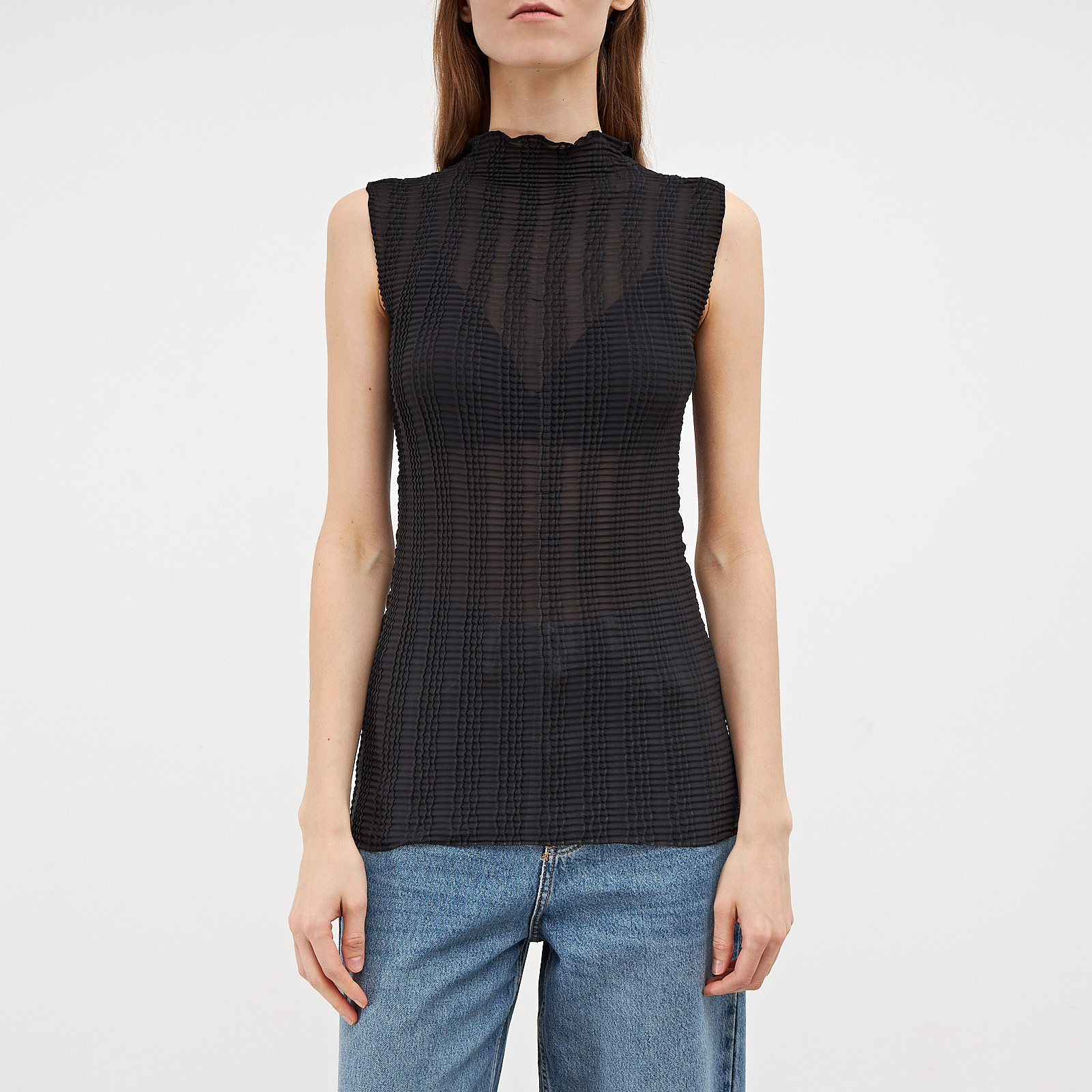 Топ  черного цвета Dolce&Gabbana - фото из каталога магазина брендовой одежды Second Friend Store Топ Dolce&Gabbana - купить оригинал в секонд-хенде SFS - 1