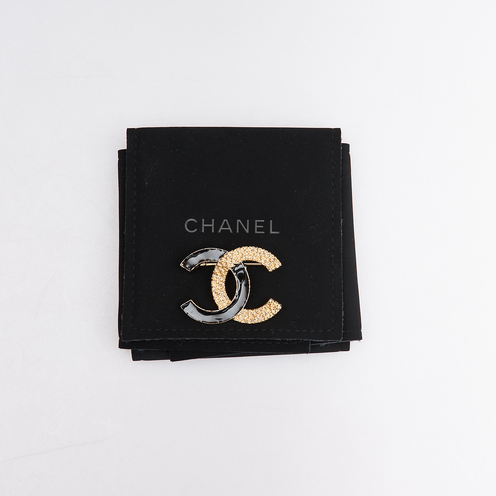 Брошь Chanel - купить оригинал в секонд-хенде SFS - 6