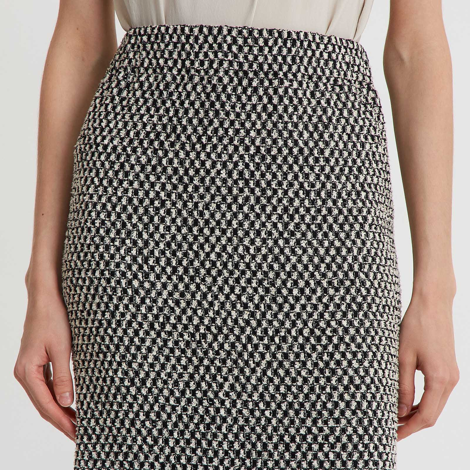 Юбка белого цвета Gucci - фото из каталога магазина брендовой одежды Second Friend Store Юбка Gucci - купить оригинал в секонд-хенде SFS - 4