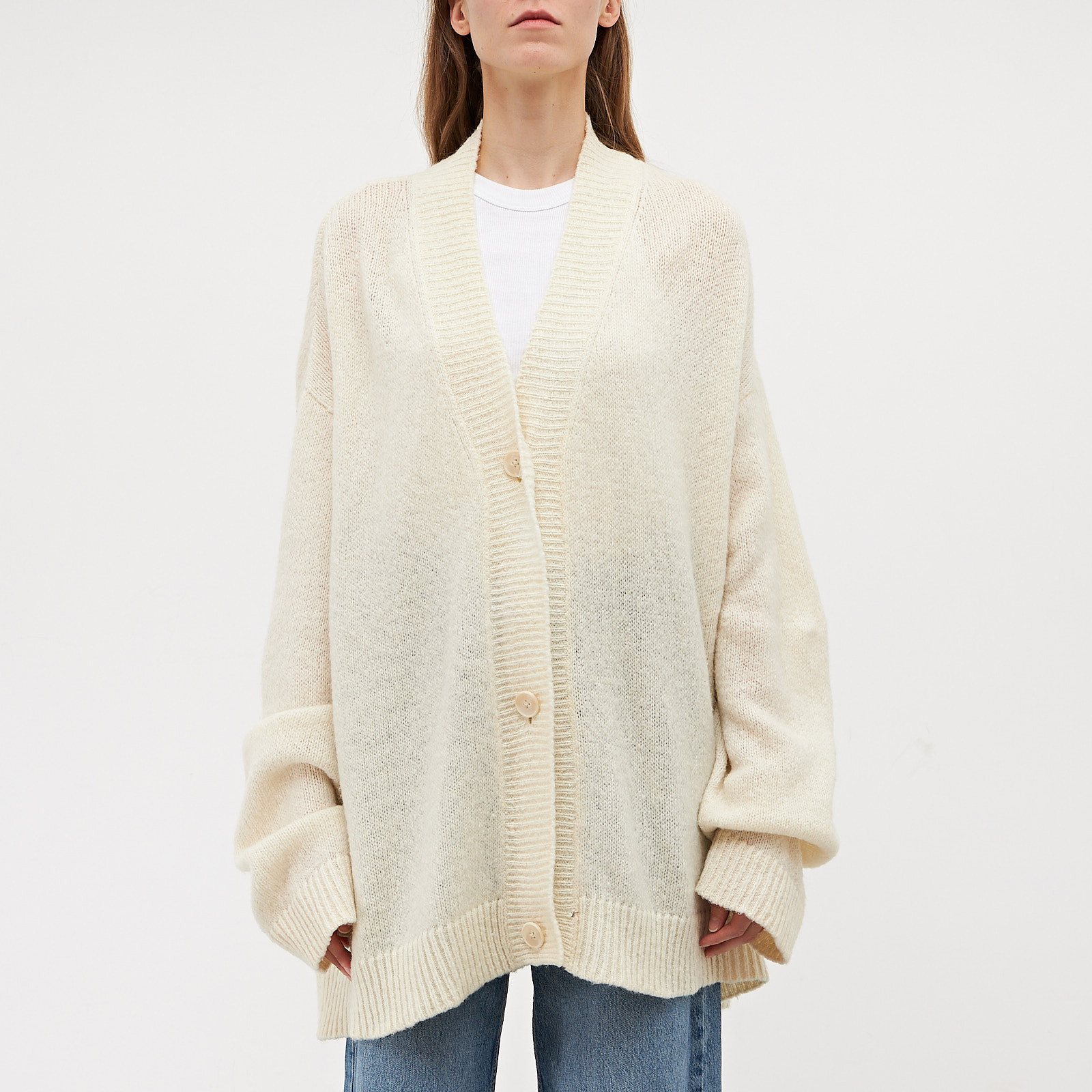 Кардиган  белого цвета MM6 Maison Margiela - фото из каталога магазина брендовой одежды Second Friend Store Кардиган MM6 Maison Margiela - купить оригинал в секонд-хенде SFS - 1