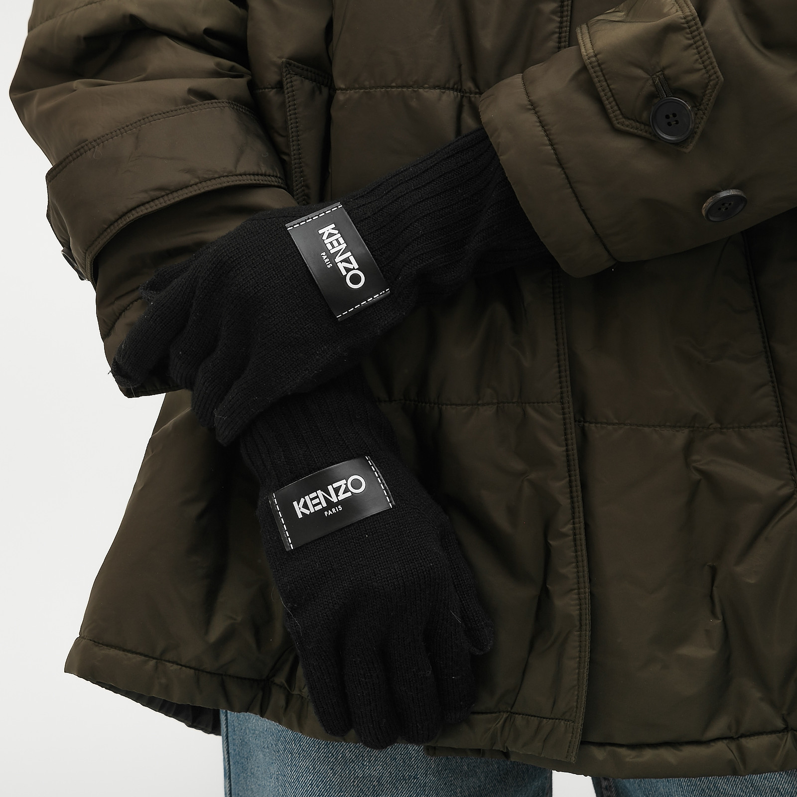 Перчатки черного цвета Kenzo - фото из каталога магазина брендовой одежды Second Friend Store Перчатки Kenzo - купить оригинал в секонд-хенде SFS - 2