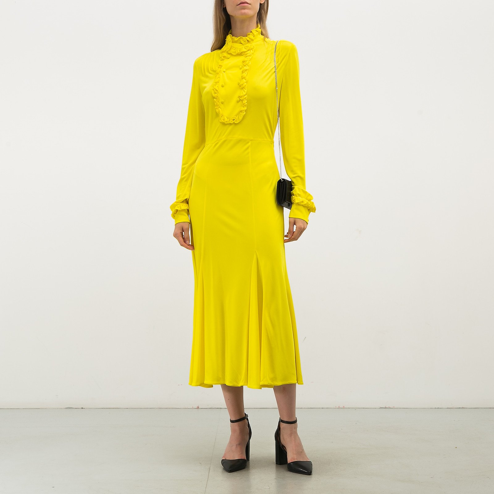 Платье желтого цвета Prada - фото из каталога магазина брендовой одежды Second Friend Store Платье Prada - купить оригинал в секонд-хенде SFS - 1