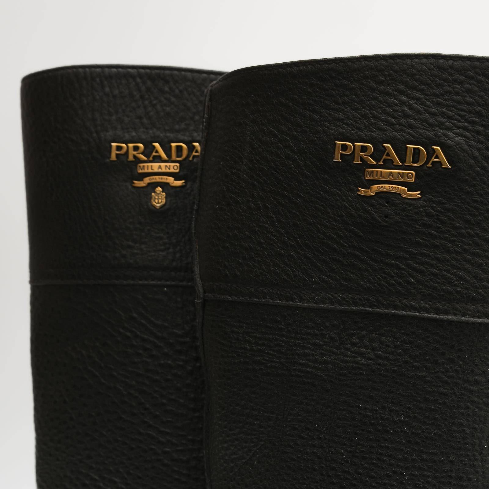 Сапоги Prada - купить оригинал в секонд-хенде SFS
