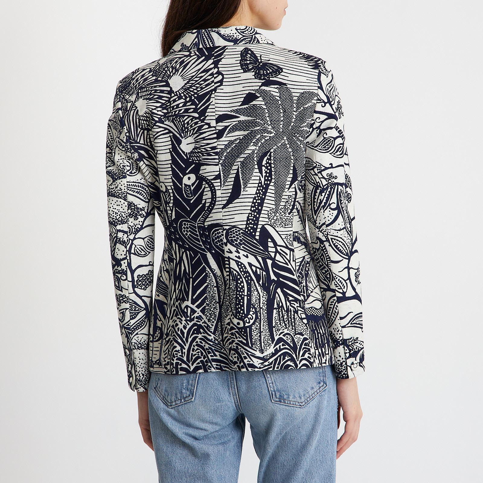 Пиджак белого цвета Christian Dior - фото из каталога магазина брендовой одежды Second Friend Store Пиджак Christian Dior - купить оригинал в секонд-хенде SFS - 3