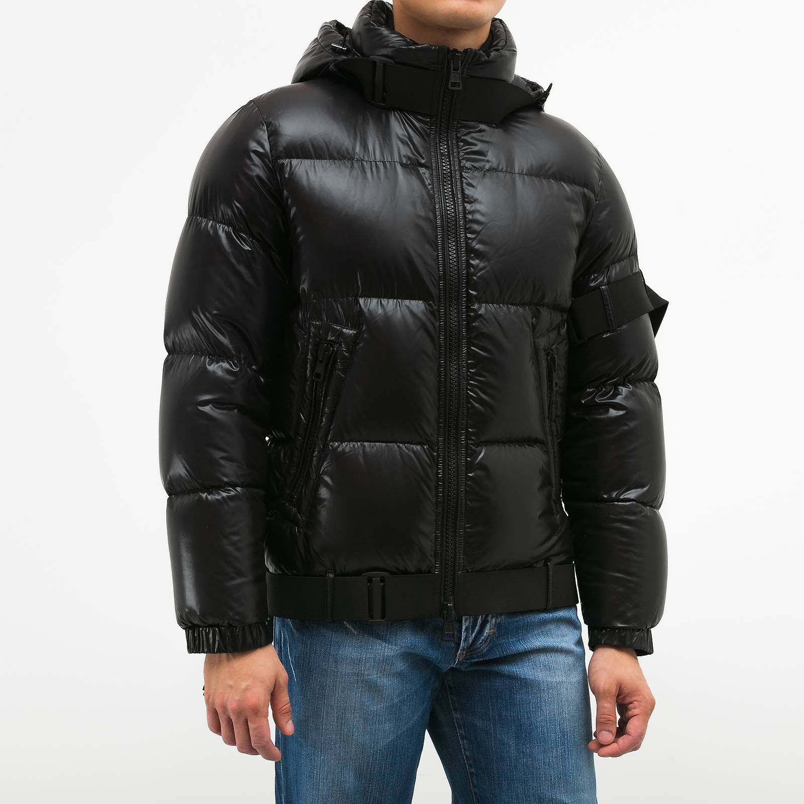 

Пуховик Moncler, S