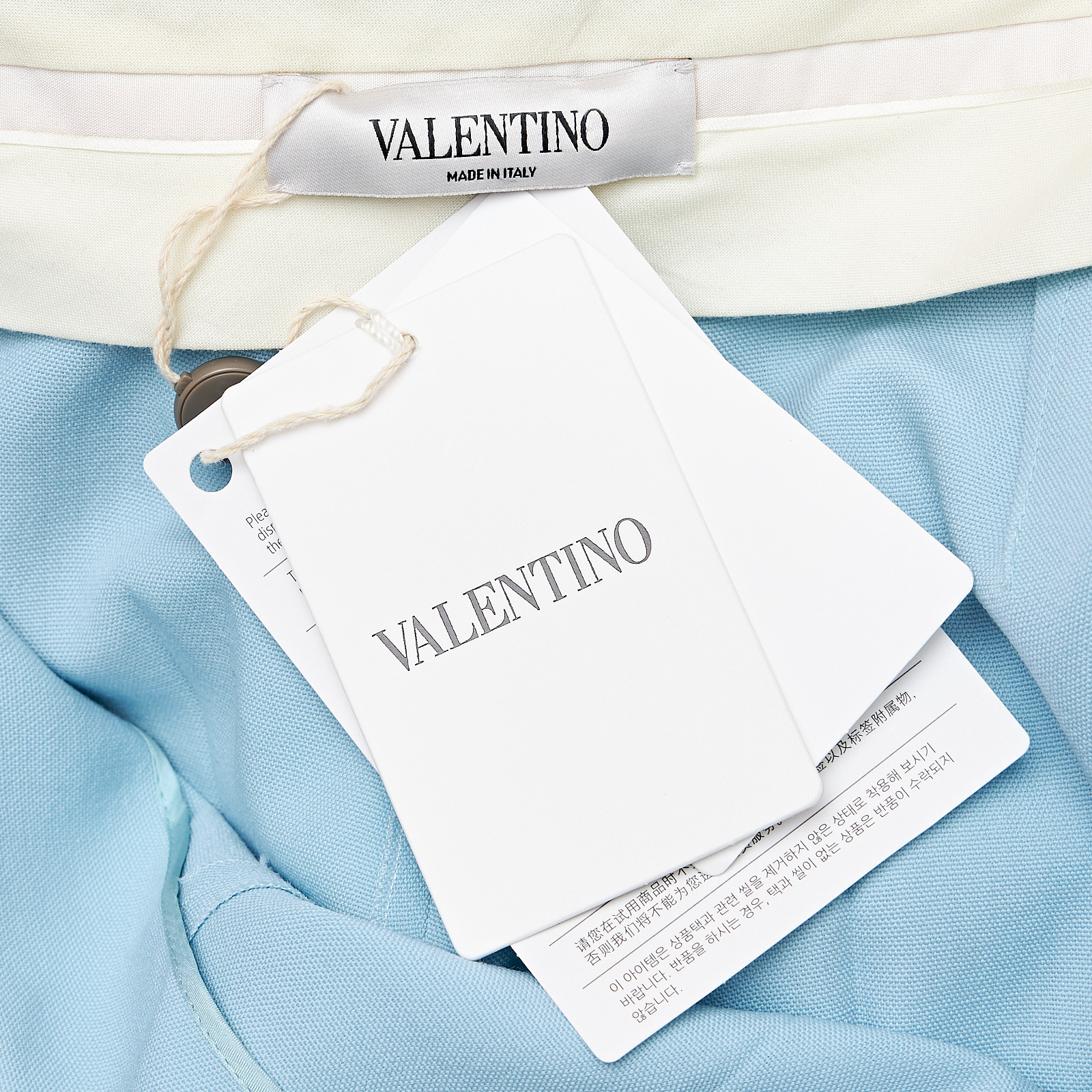 Брюки голубого цвета Valentino - фото из каталога магазина брендовой одежды Second Friend Store Брюки Valentino - купить оригинал в секонд-хенде SFS - 5