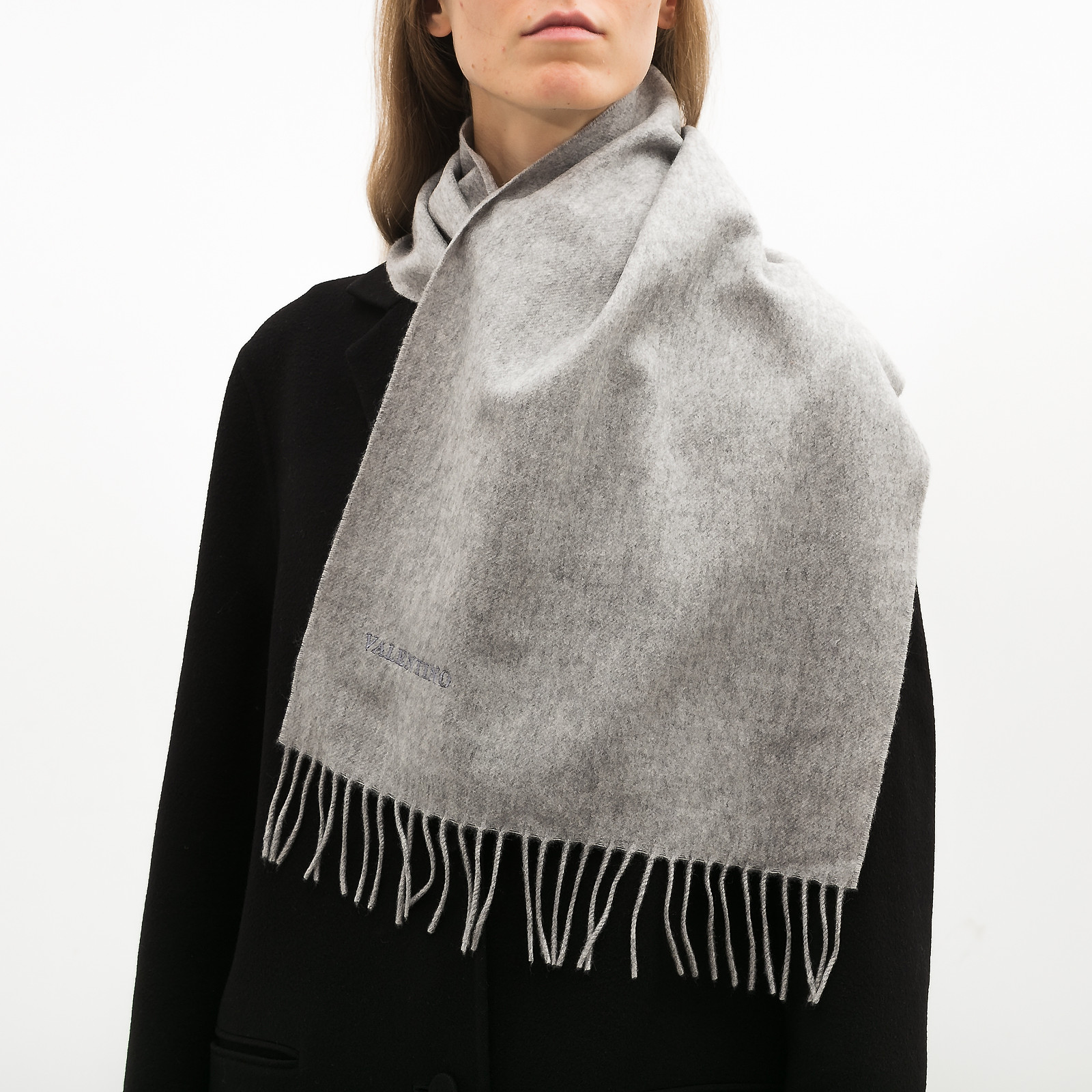 Шарф Valentino - купить оригинал в секонд-хенде SFS - 2