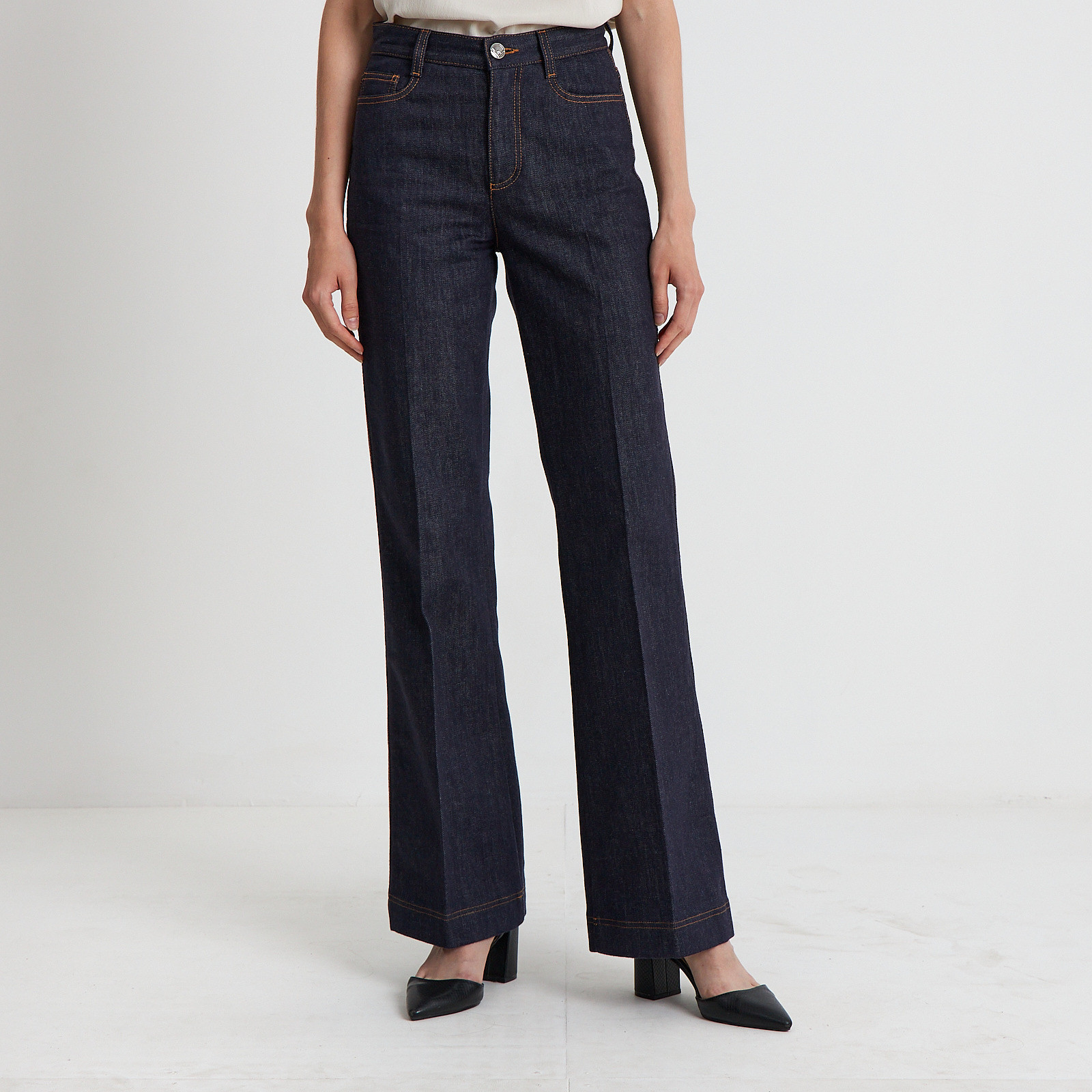 Джинсы Fendi - купить оригинал в секонд-хенде SFS - 1