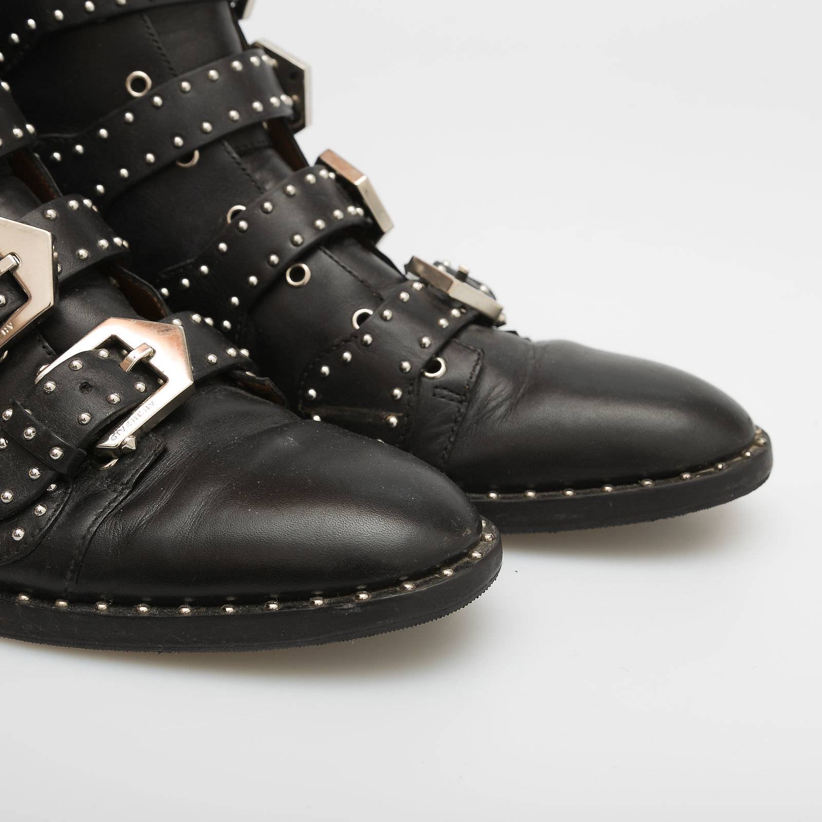 Ботинки Givenchy - купить оригинал в секонд-хенде SFS