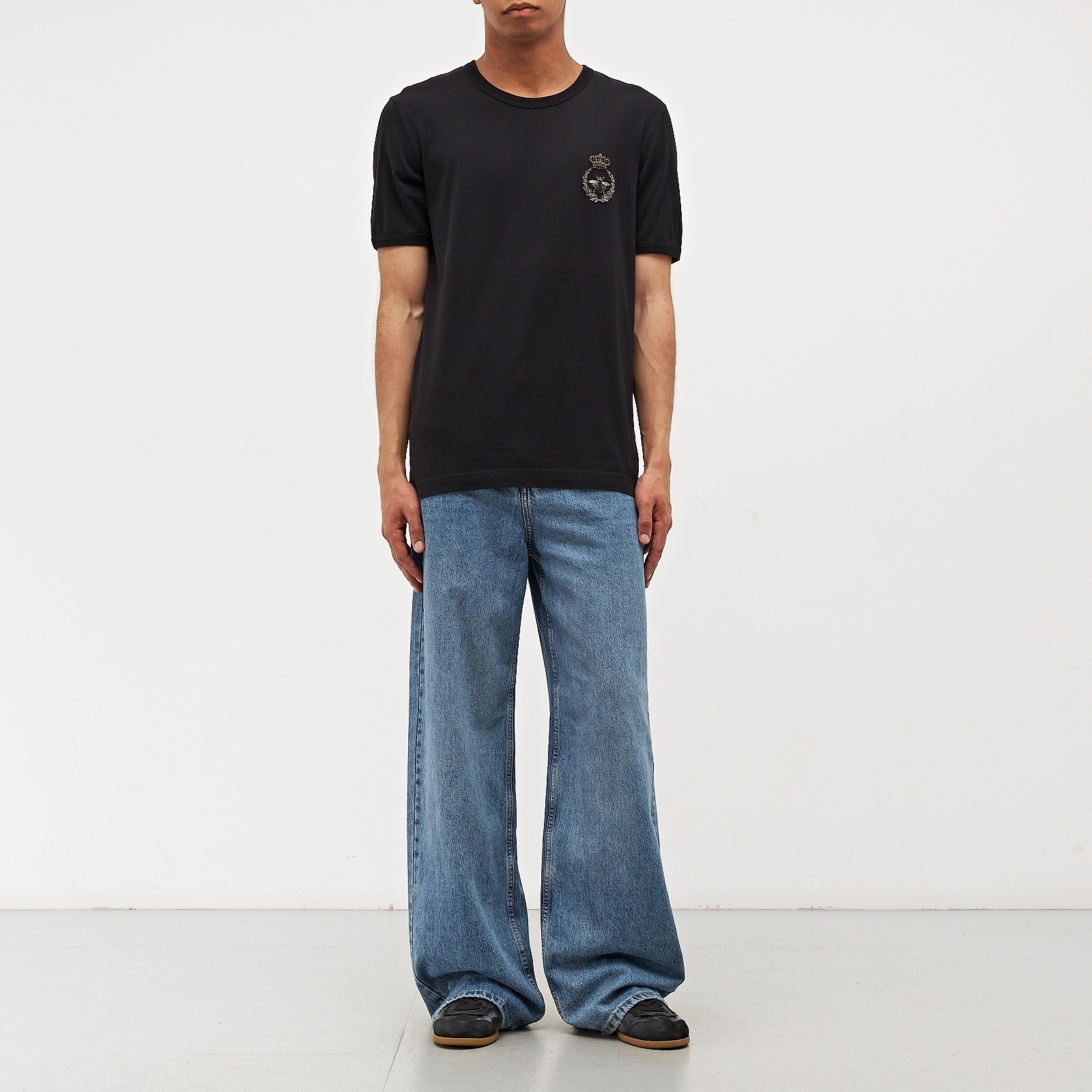 Футболка черного цвета Dolce&Gabbana - фото из каталога магазина брендовой одежды Second Friend Store Футболка Dolce&Gabbana - купить оригинал в секонд-хенде SFS - 2