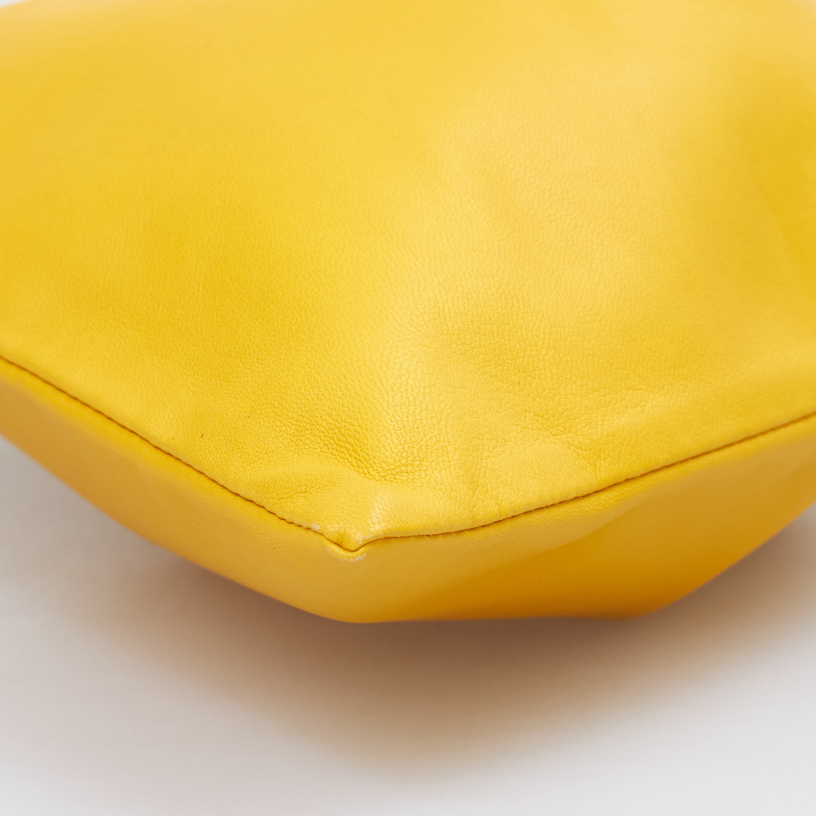 Клатч Fendi - купить оригинал в секонд-хенде SFS - 7