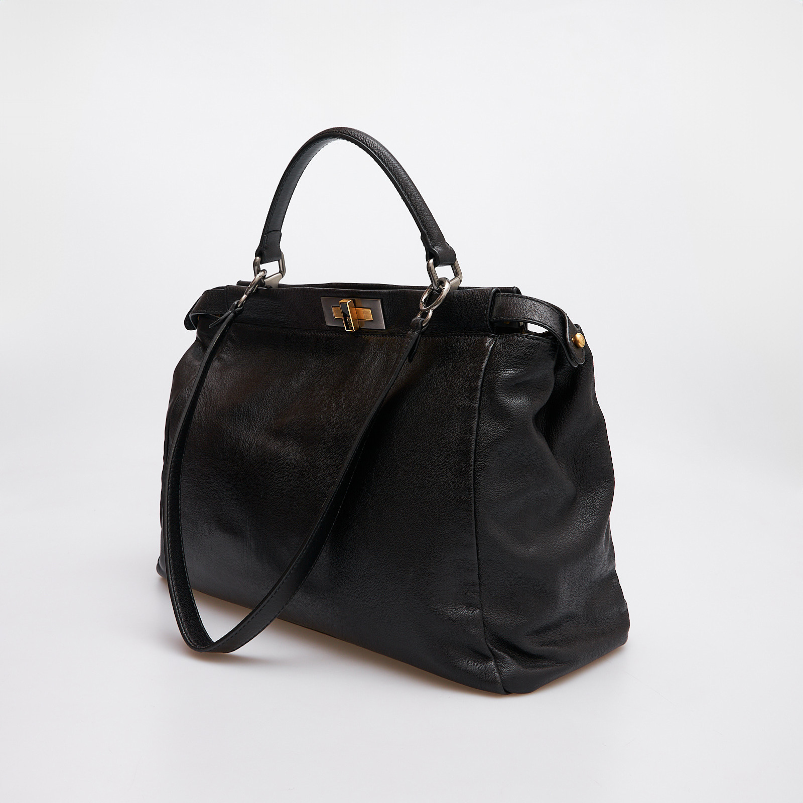 Сумка Fendi - купить оригинал в секонд-хенде SFS - 3