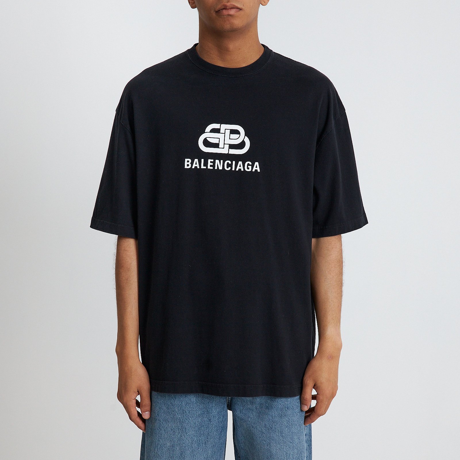 Футболка Balenciaga - купить оригинал в секонд-хенде SFS - 1