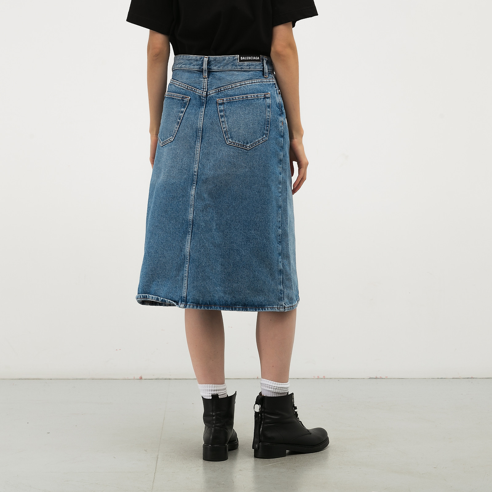 Юбка голубого цвета Balenciaga - фото из каталога магазина брендовой одежды Second Friend Store Юбка Balenciaga - купить оригинал в секонд-хенде SFS - 2