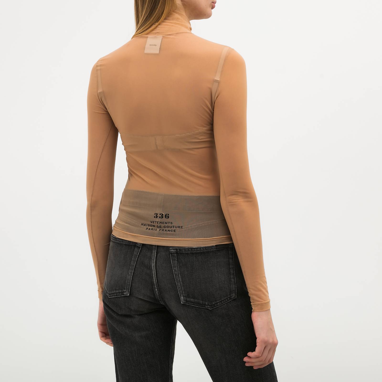 Водолазка бежевого цвета Vetements - фото из каталога магазина брендовой одежды Second Friend Store Водолазка Vetements - купить оригинал в секонд-хенде SFS - 3