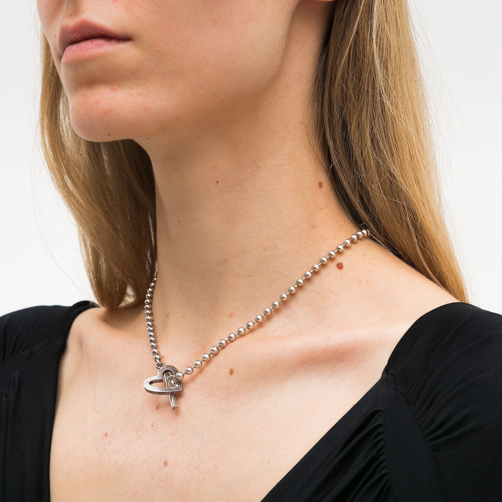 Комплект серебряного цвета Gucci - фото из каталога магазина брендовой одежды Second Friend Store Комплект Gucci - купить оригинал в секонд-хенде SFS - 3